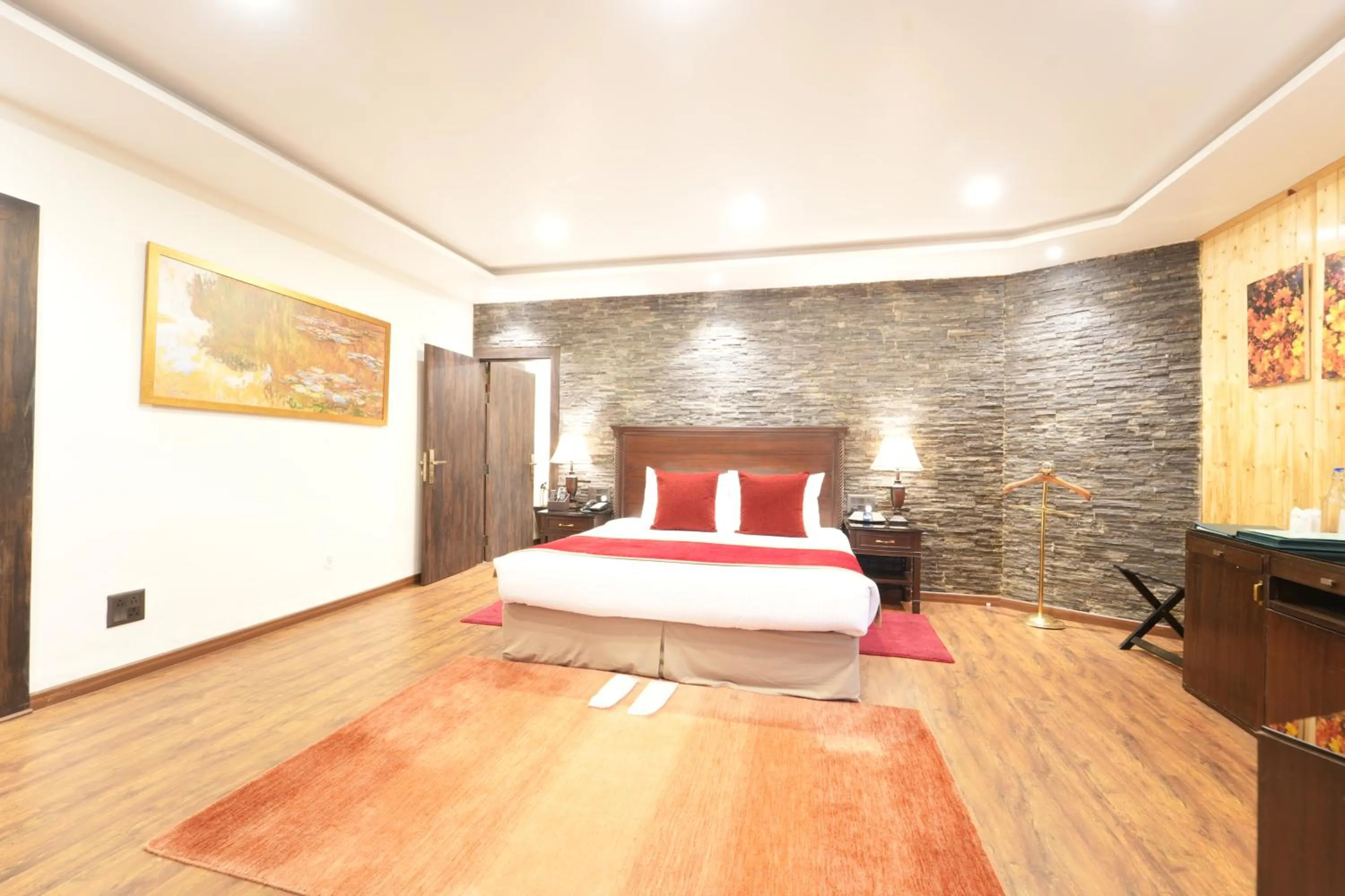 Bed in Span Resort and Spa, Manali