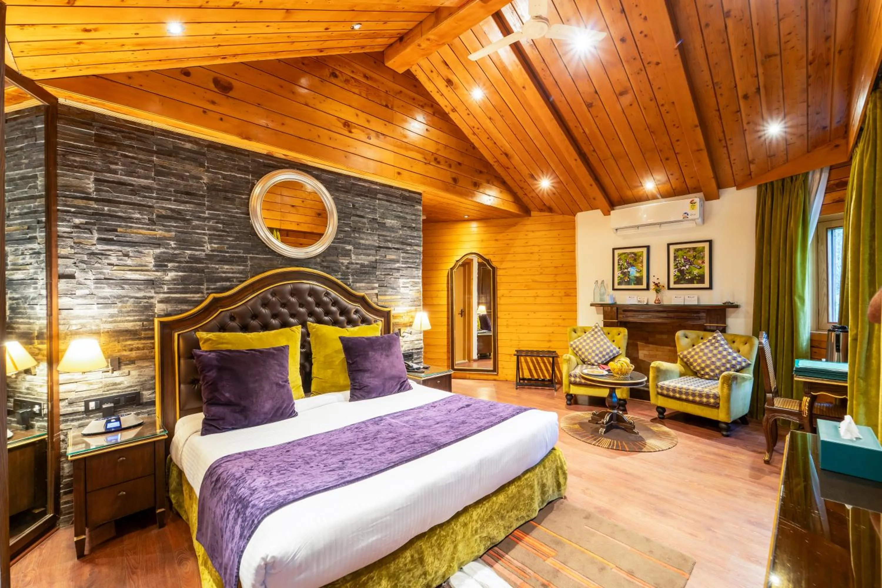 Bed in Span Resort and Spa, Manali
