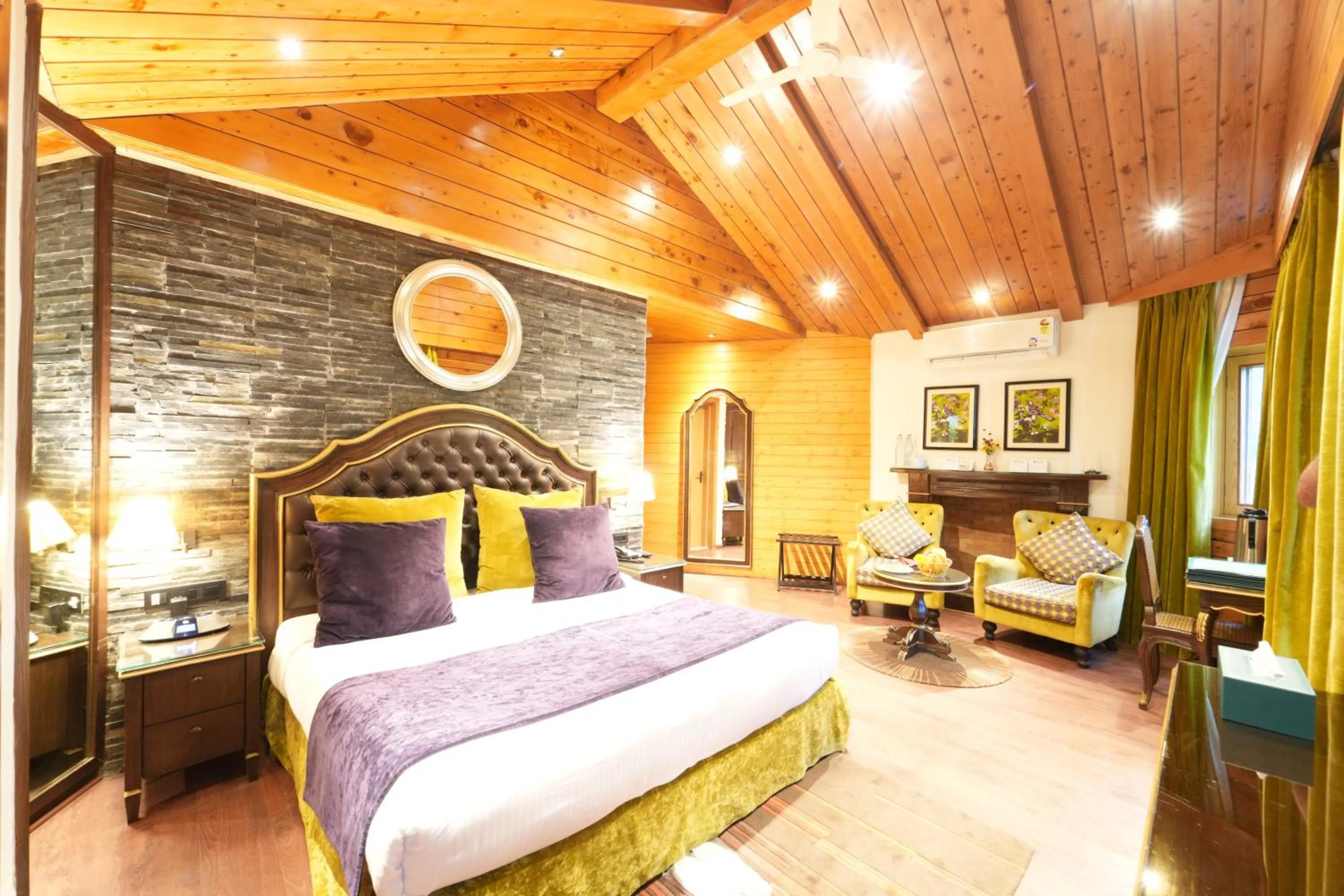 Bed in Span Resort and Spa, Manali