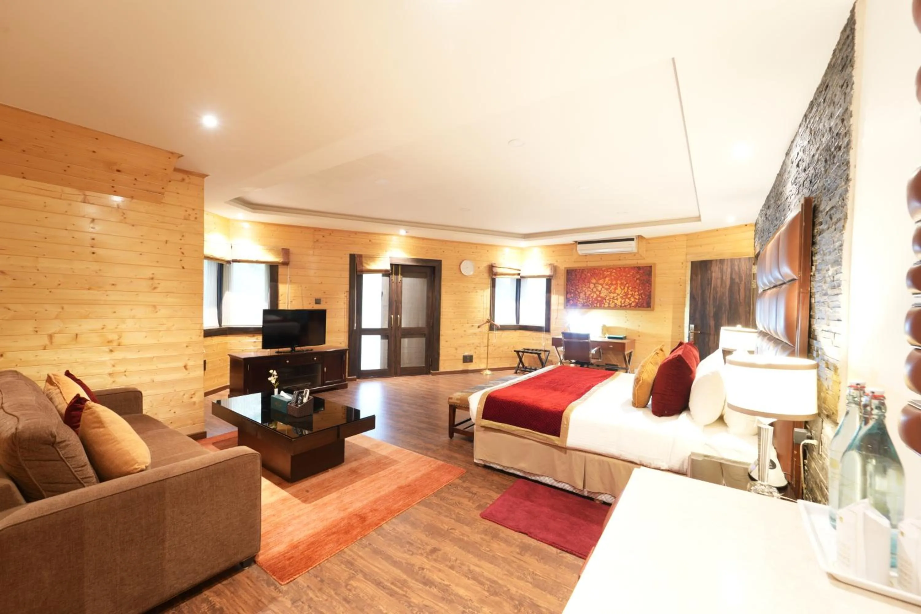 Bed in Span Resort and Spa, Manali