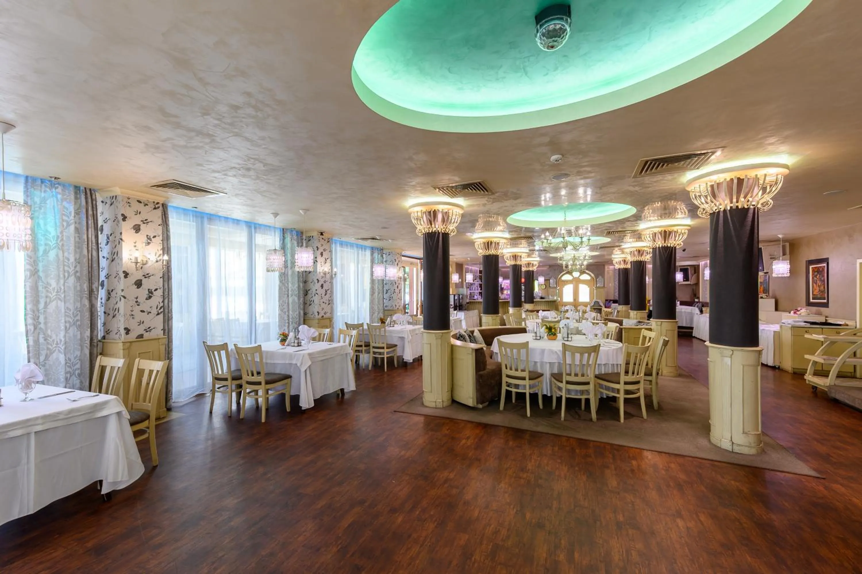 Restaurant/places to eat in Spa Hotel Ezeretz Blagoevgrad