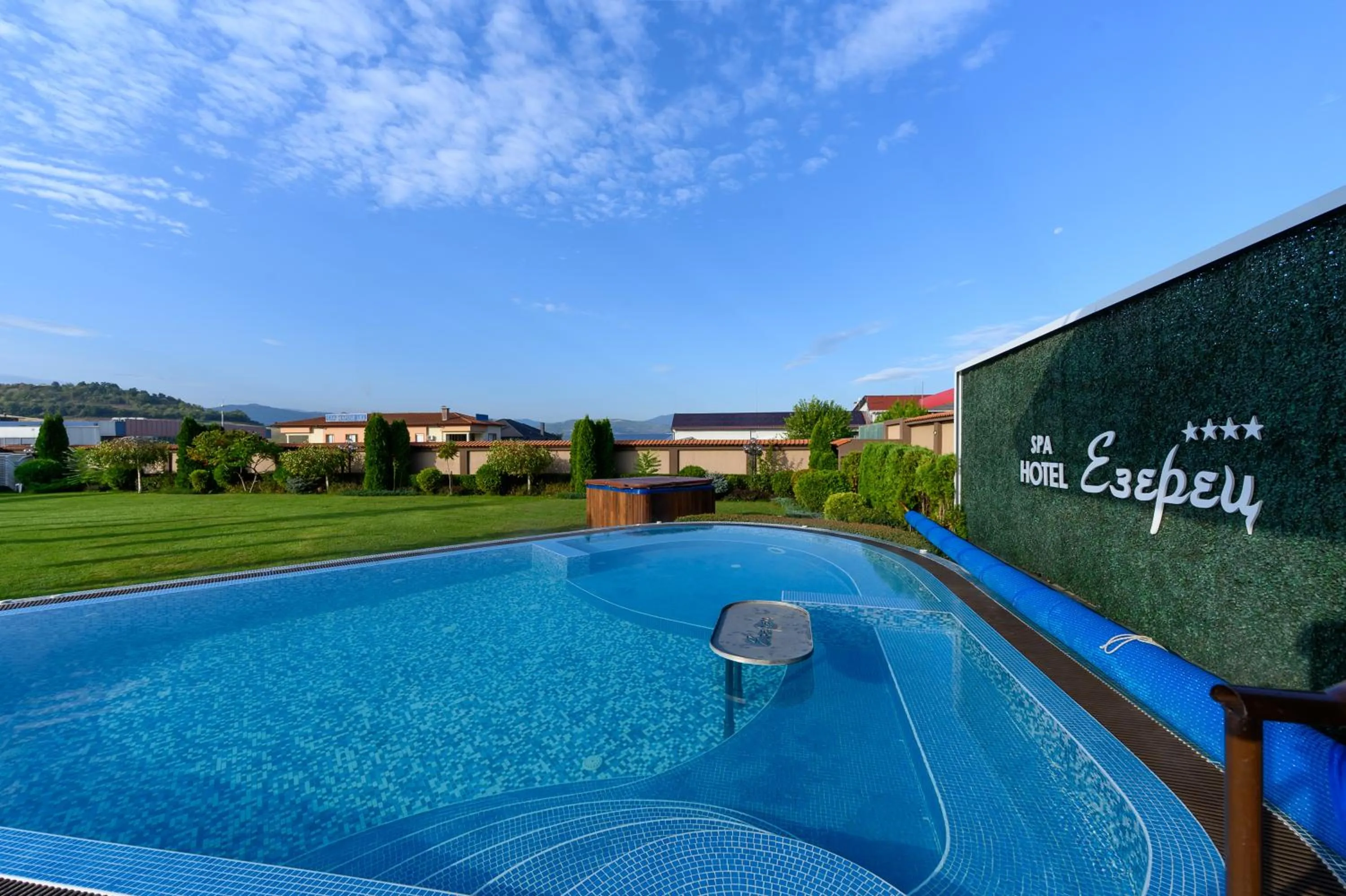 Garden view in Spa Hotel Ezeretz Blagoevgrad