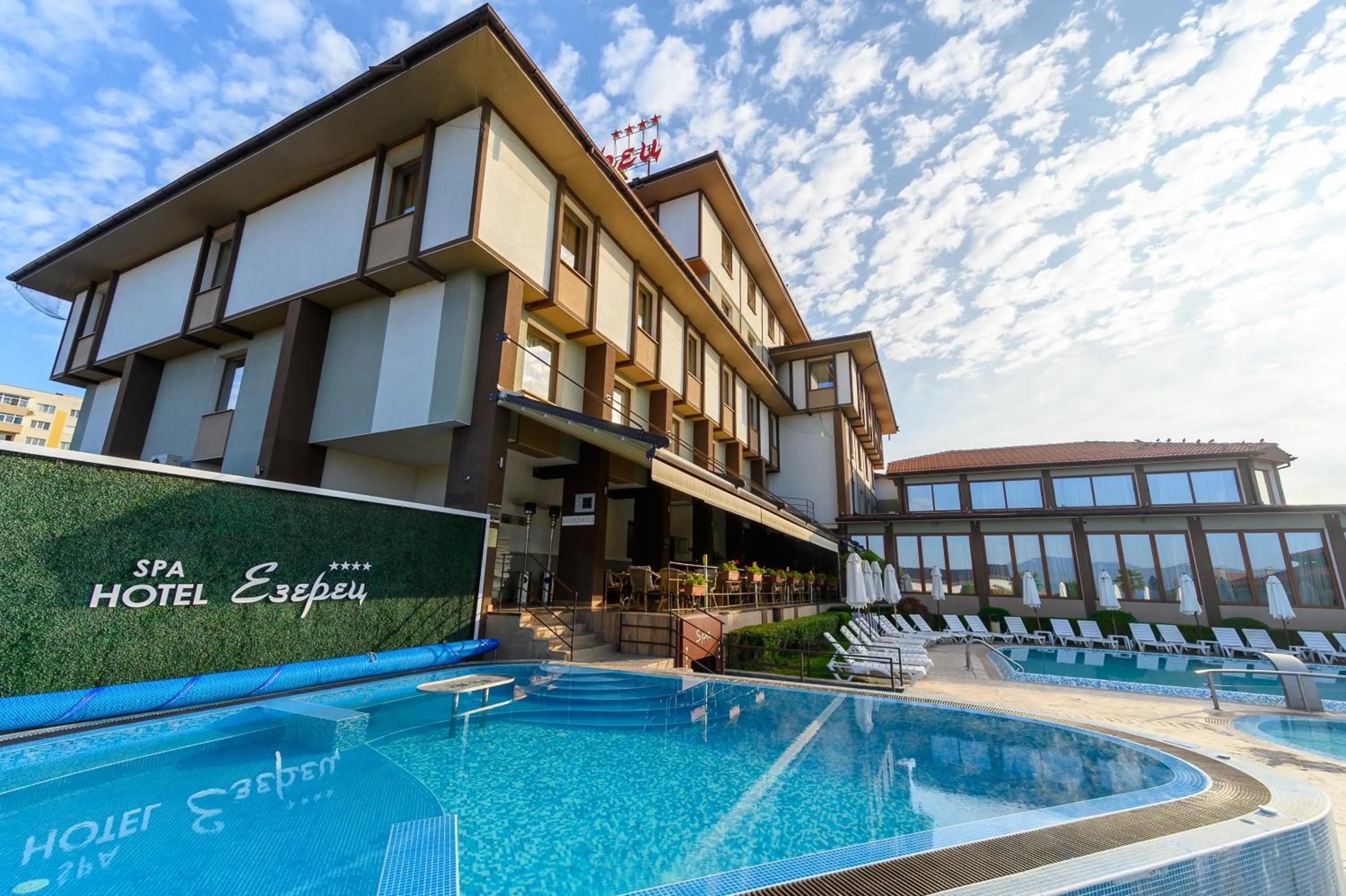Swimming pool in Spa Hotel Ezeretz Blagoevgrad