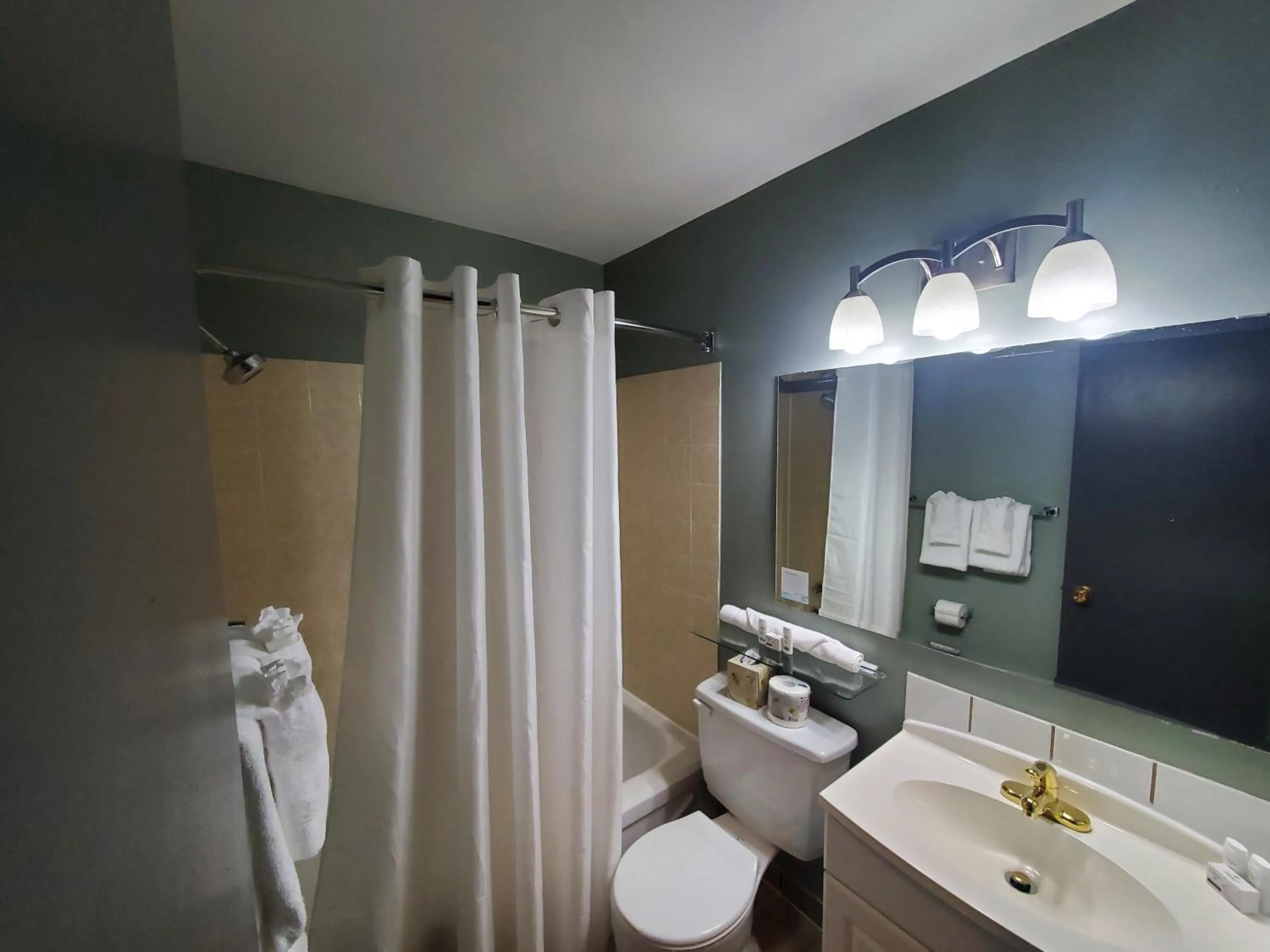 Bathroom in Super 8 by Wyndham Duncan