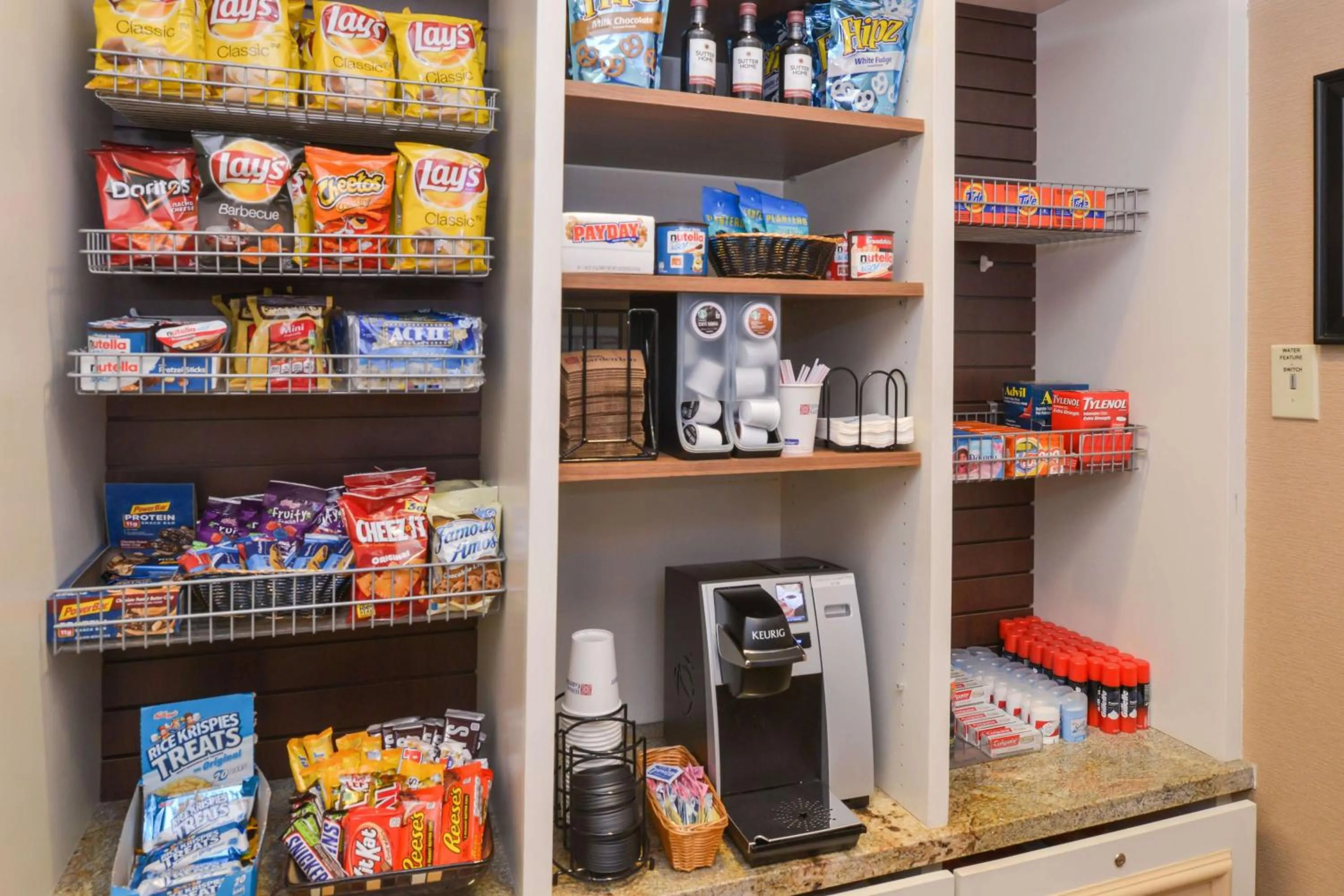 Restaurant/places to eat in Hilton Garden Inn Yuma Pivot Point