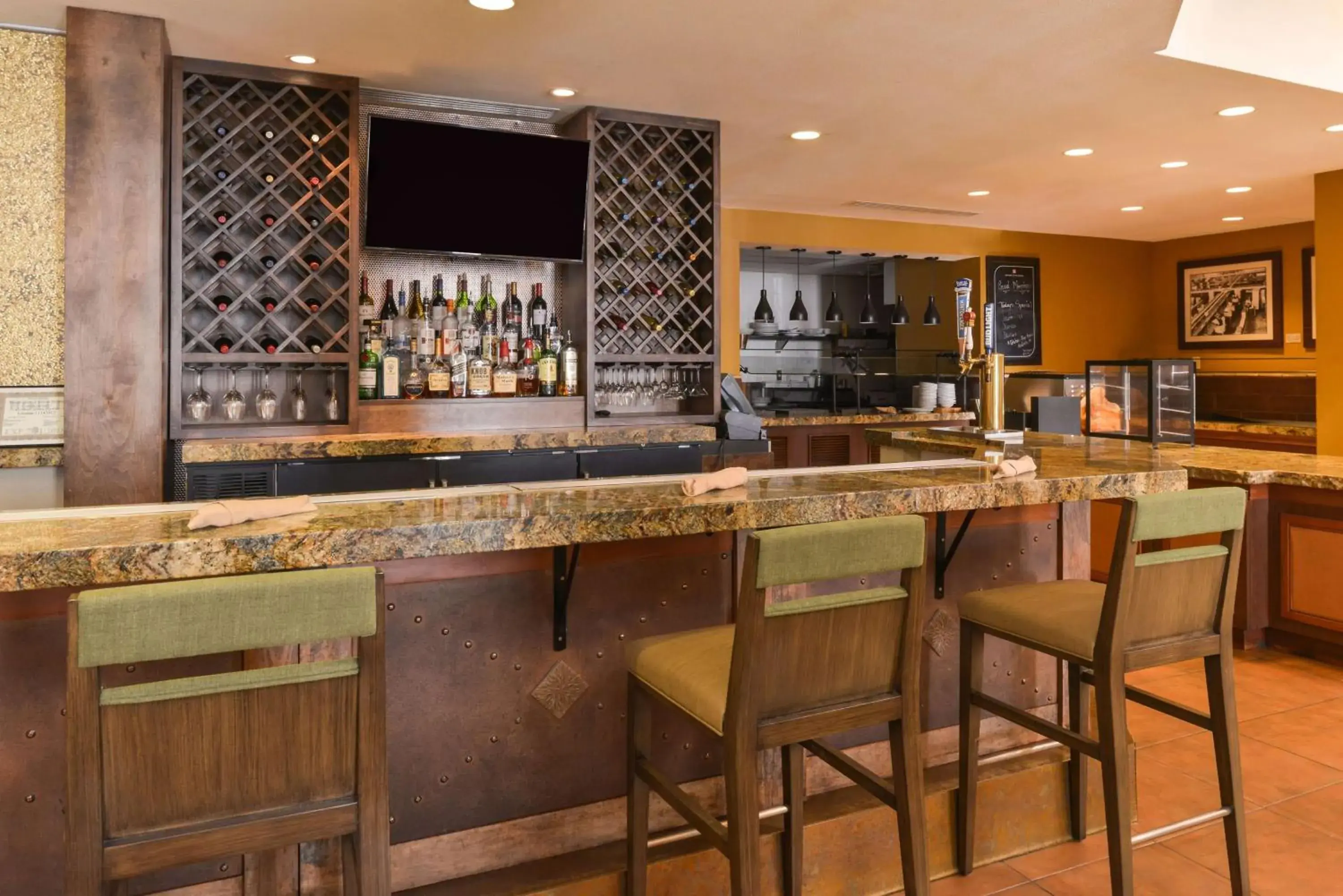 Lounge or bar in Hilton Garden Inn Yuma Pivot Point Lounge or bar in Hilton Garden Inn Yuma Pivot Point