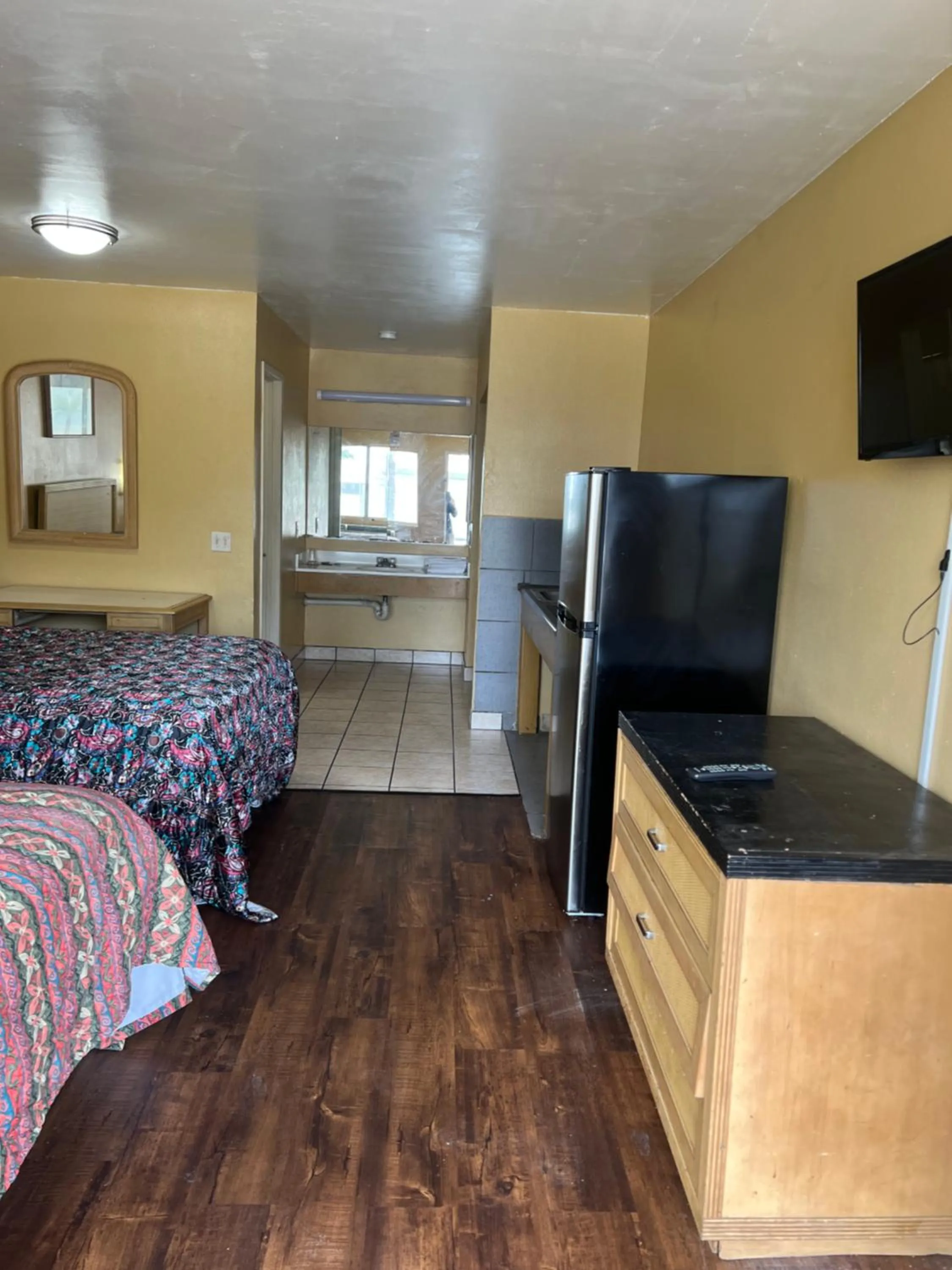 Photo of the whole room, Bed in Sunpark Inn & Suites