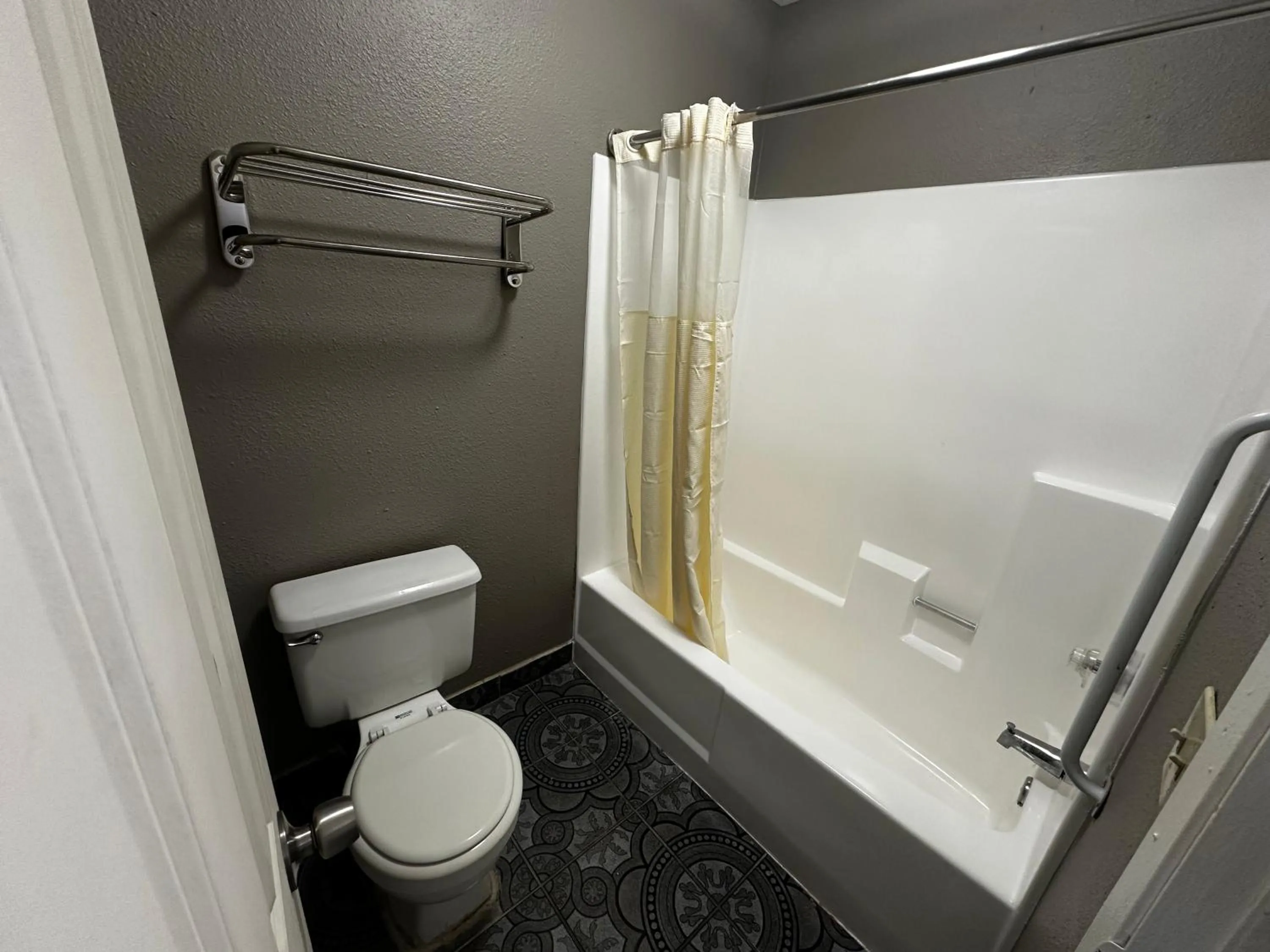 Bathroom in Sunpark Inn & Suites