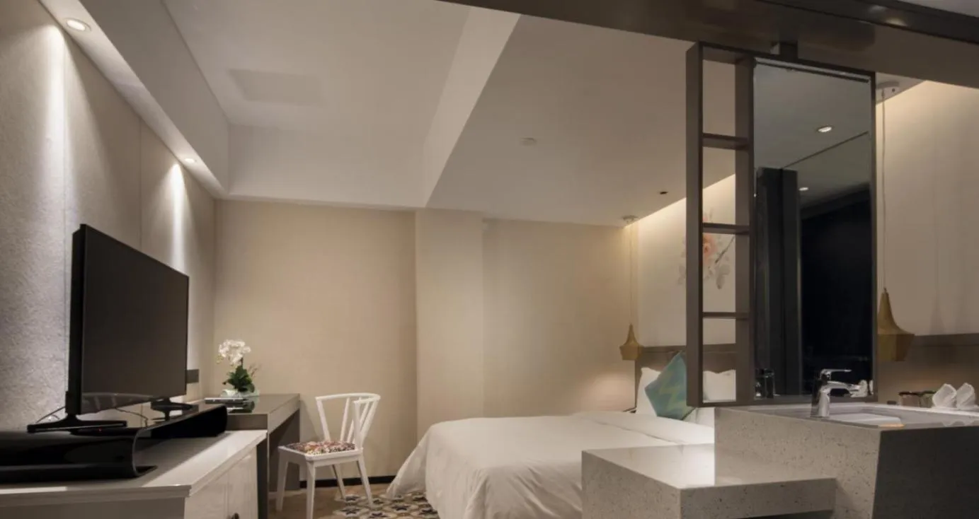 Bed in Paco Hotel Dongpu Guanghzou -Free Shuttle Bus for Canton Fair