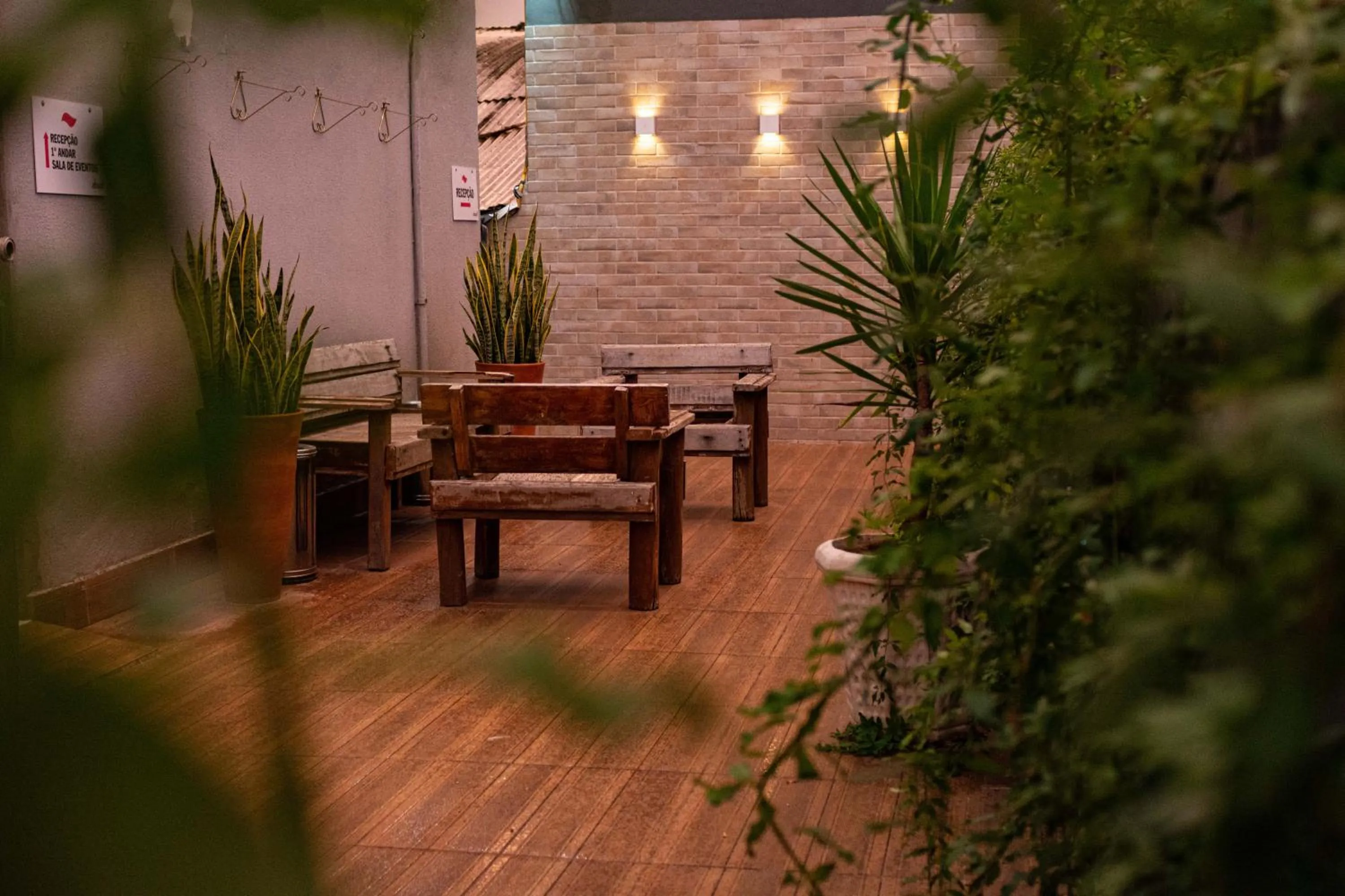 Patio in Abudi Hotel