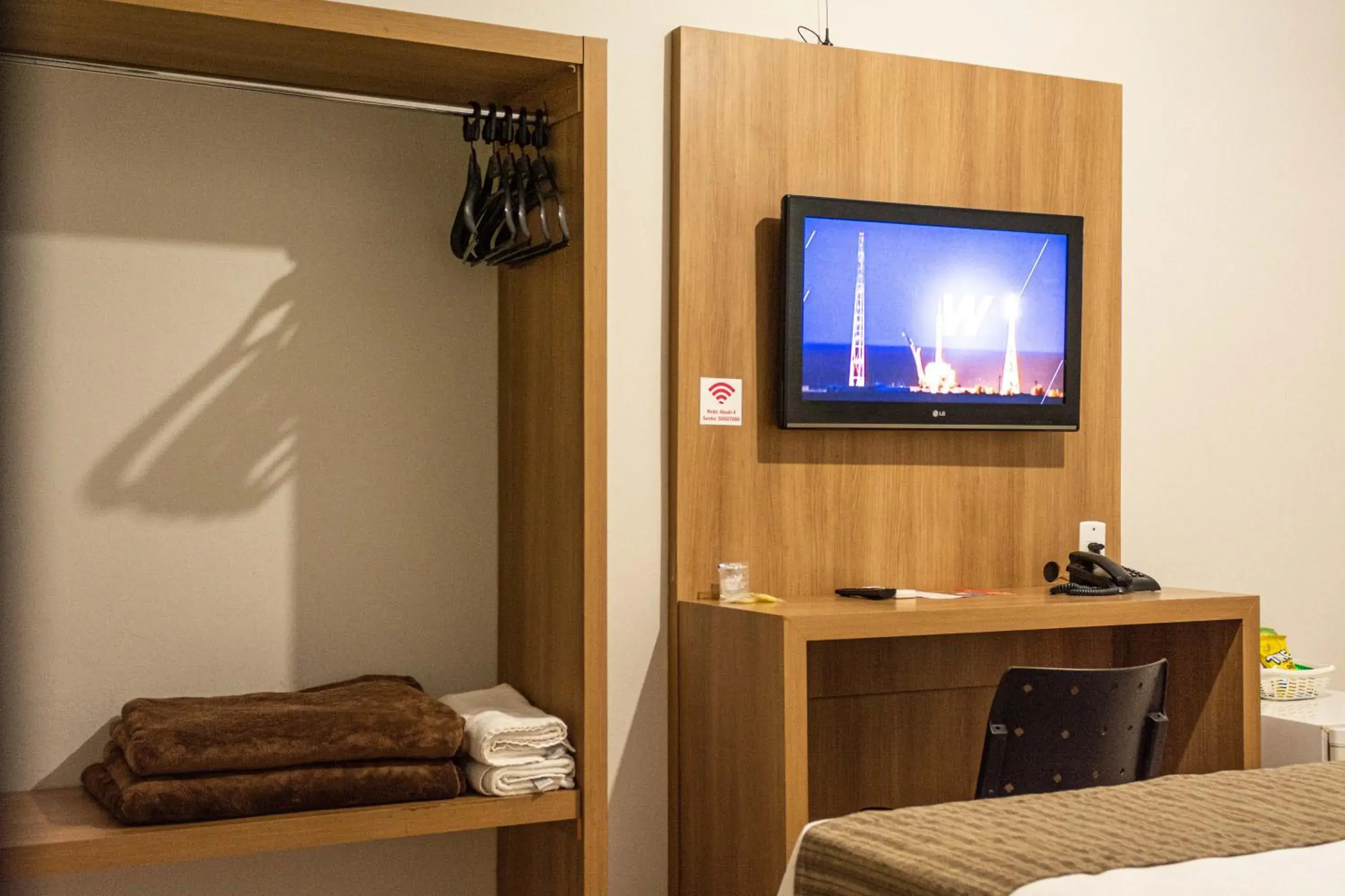 Bed in Abudi Hotel Bed in Abudi Hotel