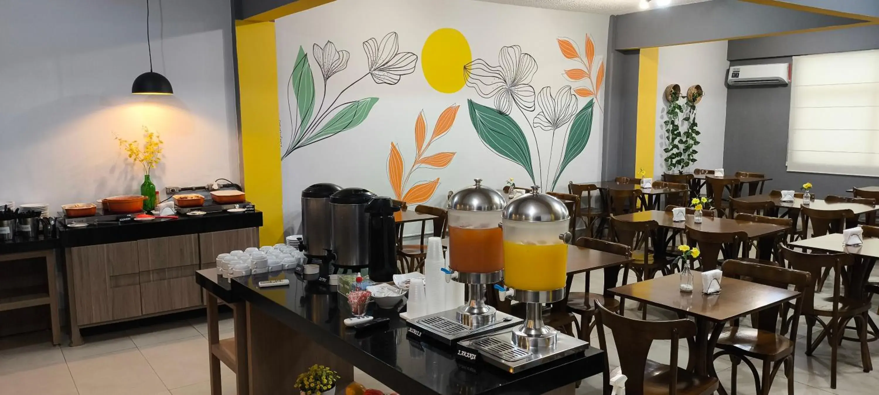 Restaurant/places to eat in Abudi Hotel Restaurant/places to eat in Abudi Hotel