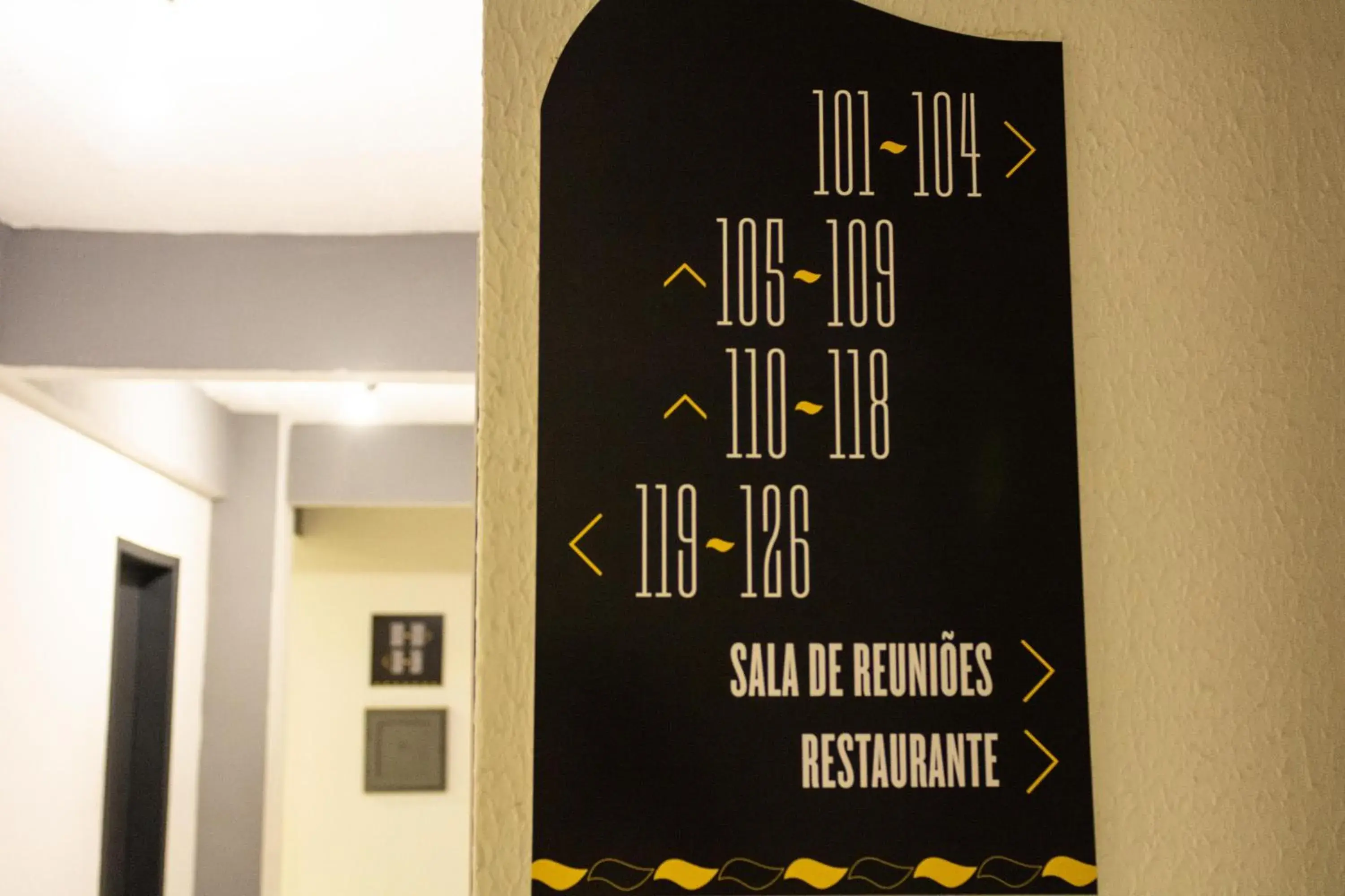 Property building in Abudi Hotel Property building in Abudi Hotel