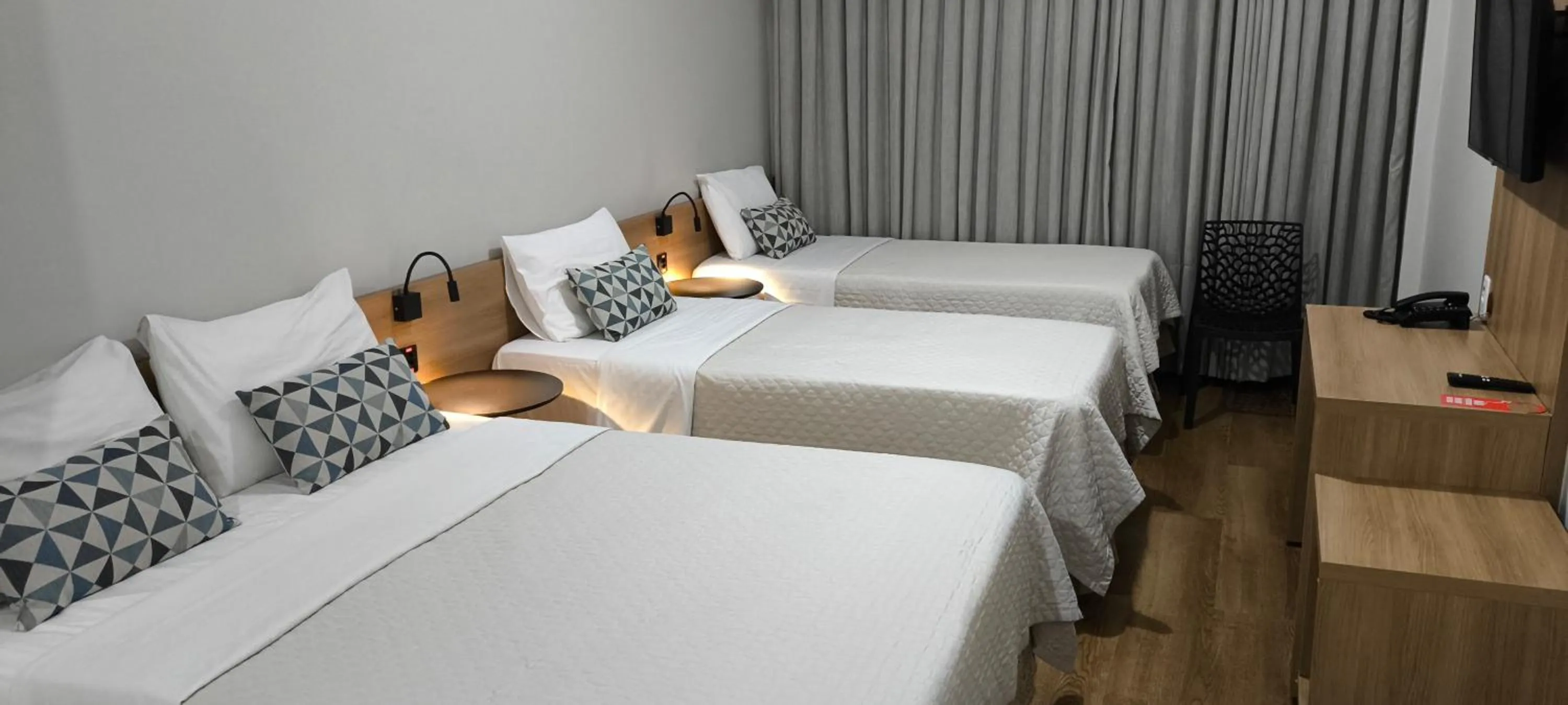 Bedroom, Bed in Abudi Hotel