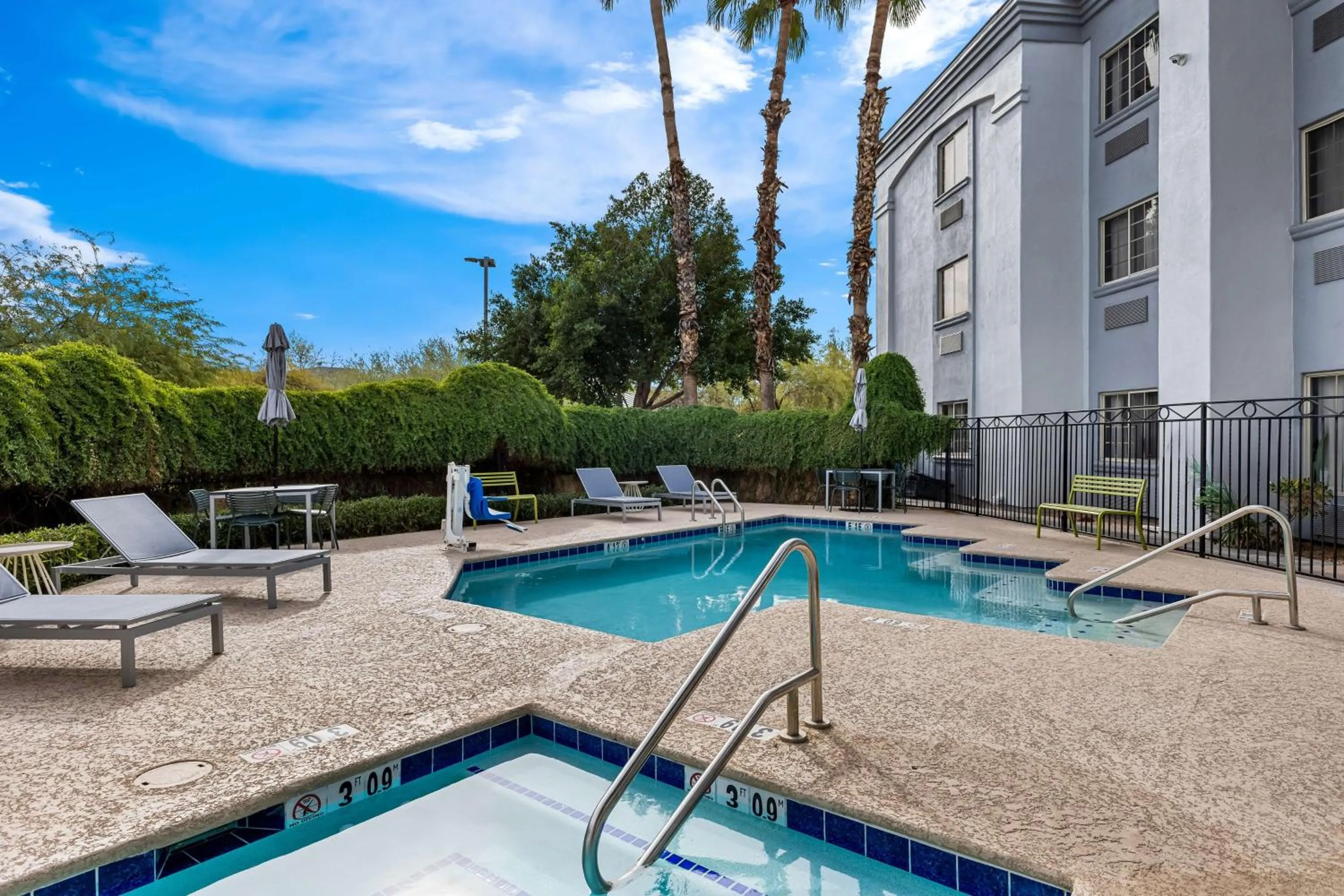 Pool view in Comfort Inn & Suites North Glendale and Peoria