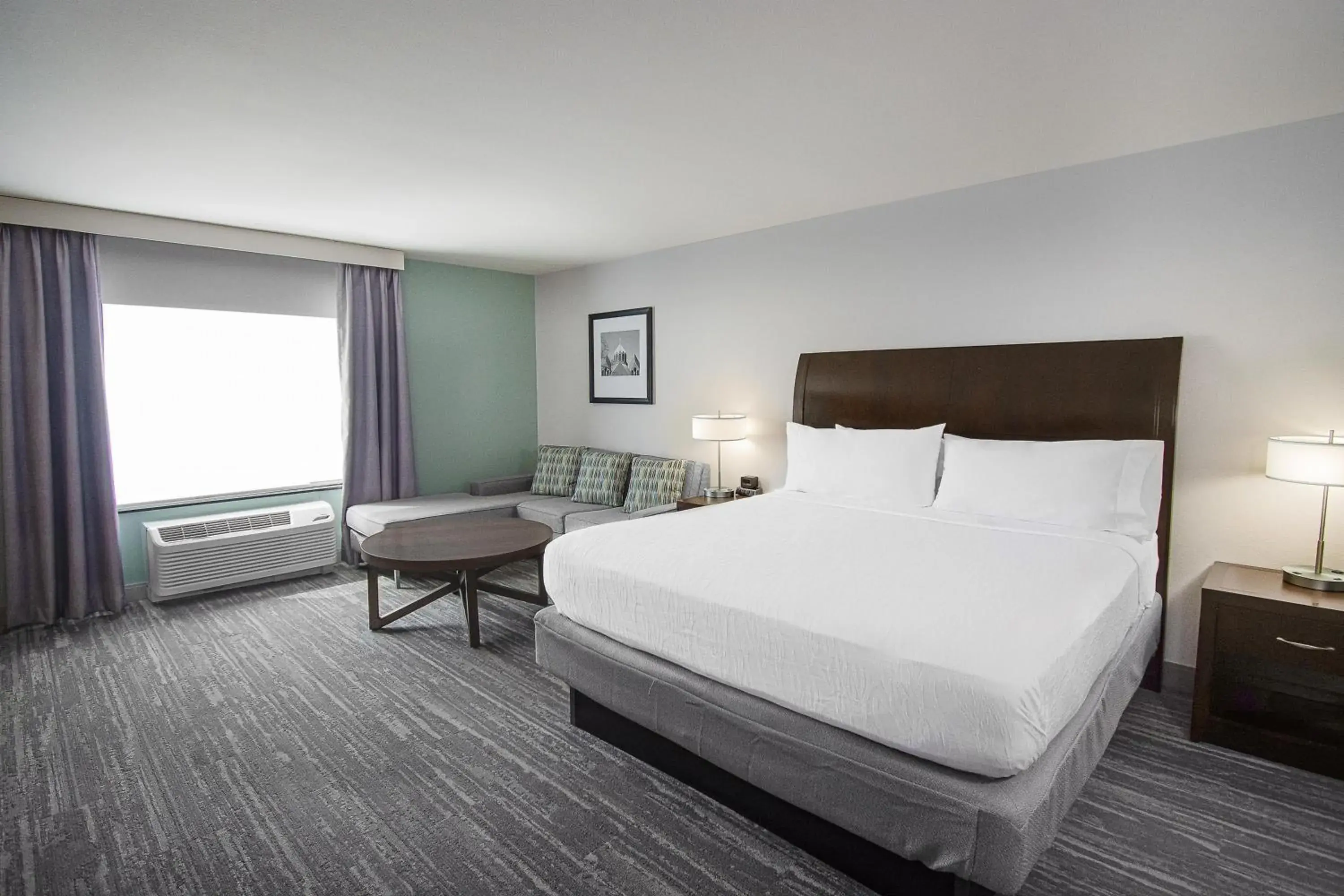 Bed in Hilton Garden Inn South Bend Bed in Hilton Garden Inn South Bend