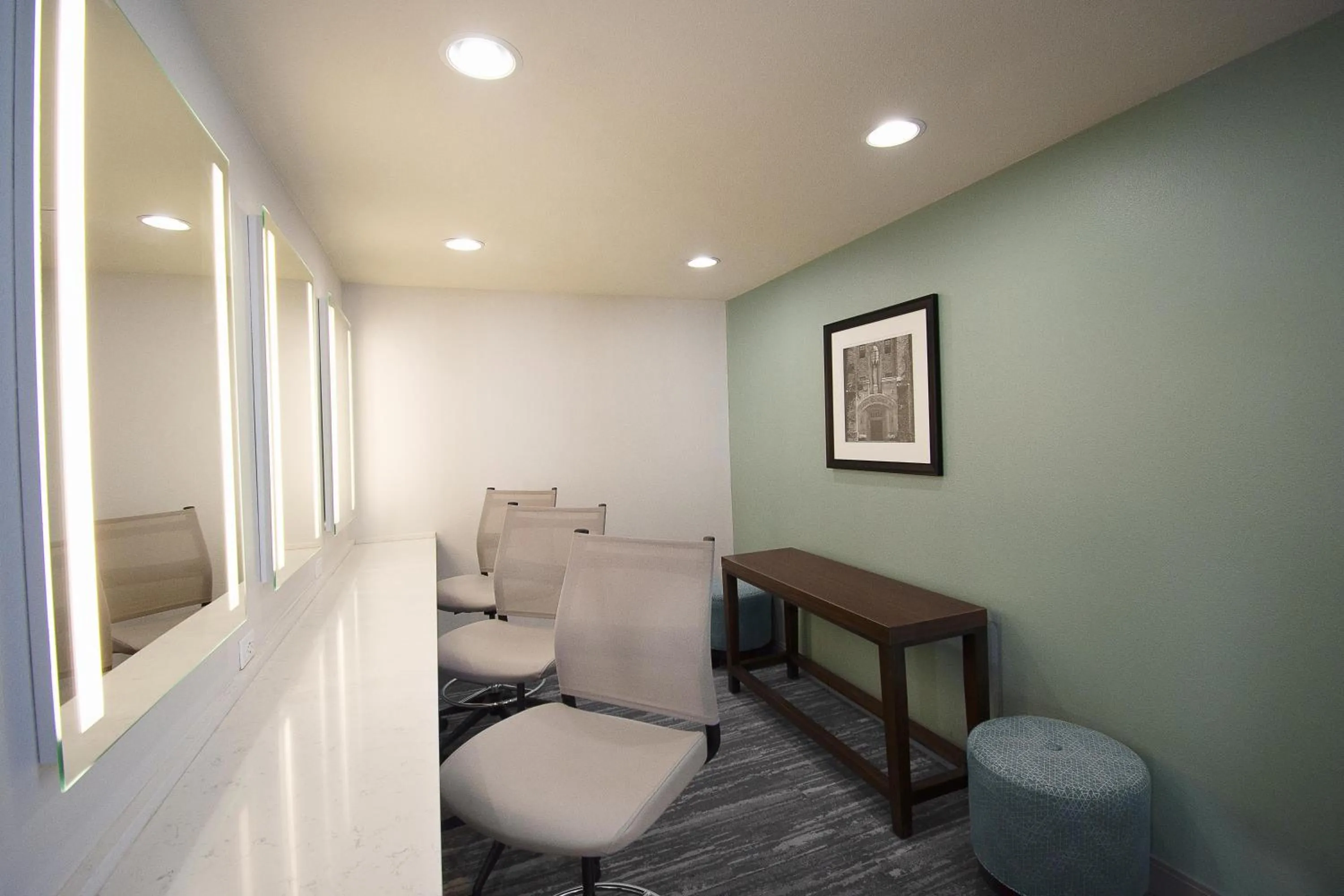 Living room in Hilton Garden Inn South Bend