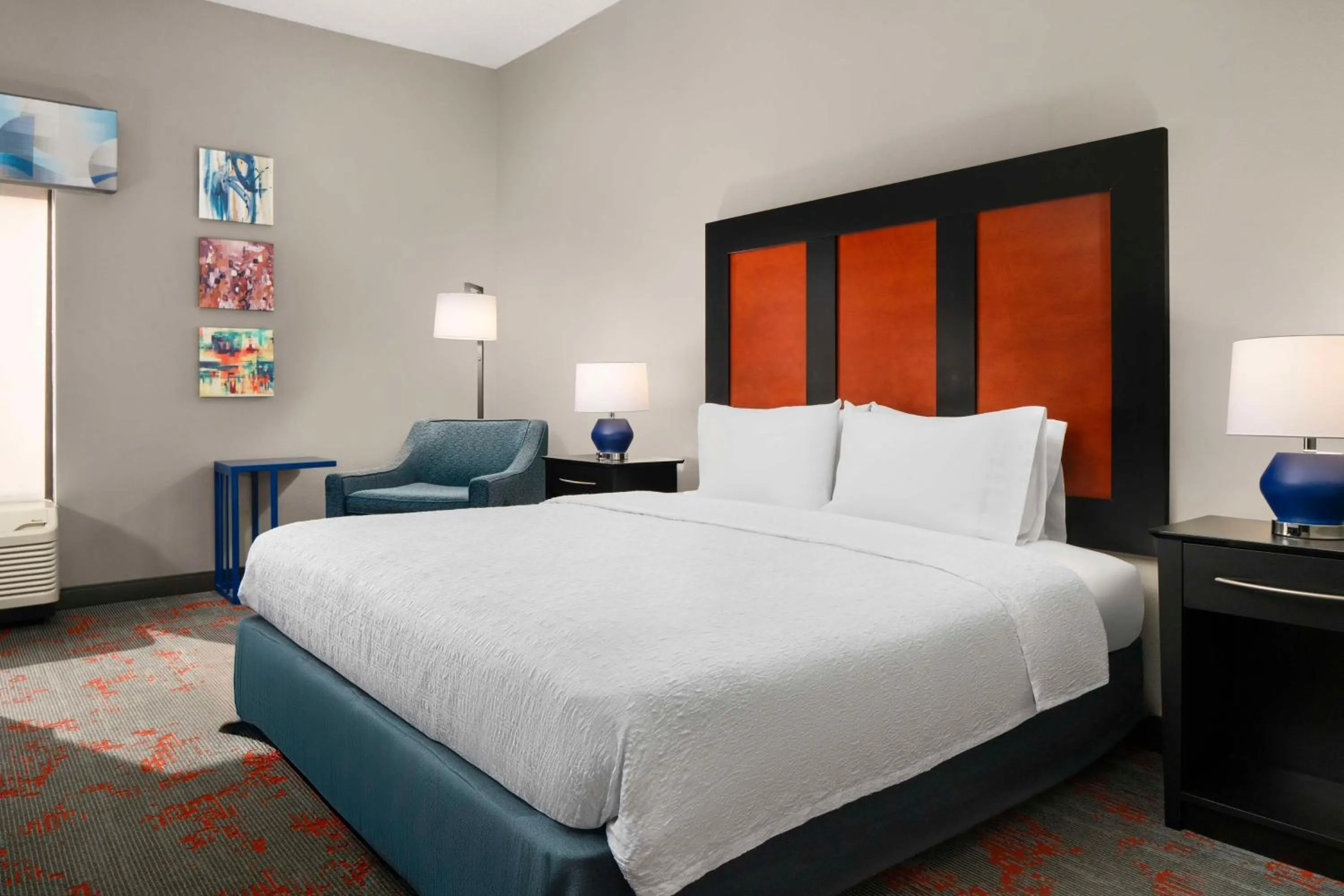 Bed in Hampton Inn Stafford / Quantico-Aquia