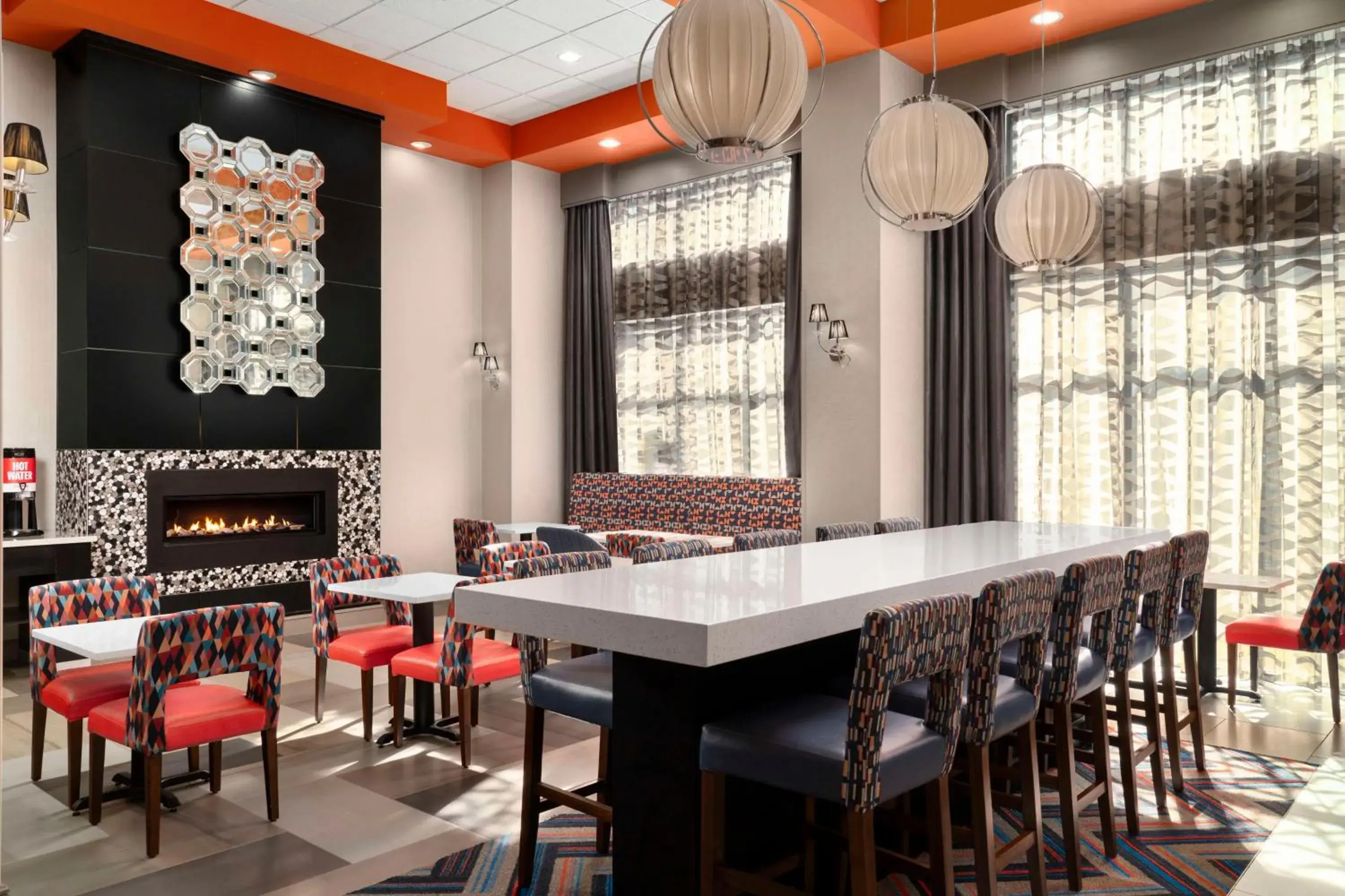 Lobby or reception in Hampton Inn Stafford / Quantico-Aquia Lobby or reception in Hampton Inn Stafford / Quantico-Aquia