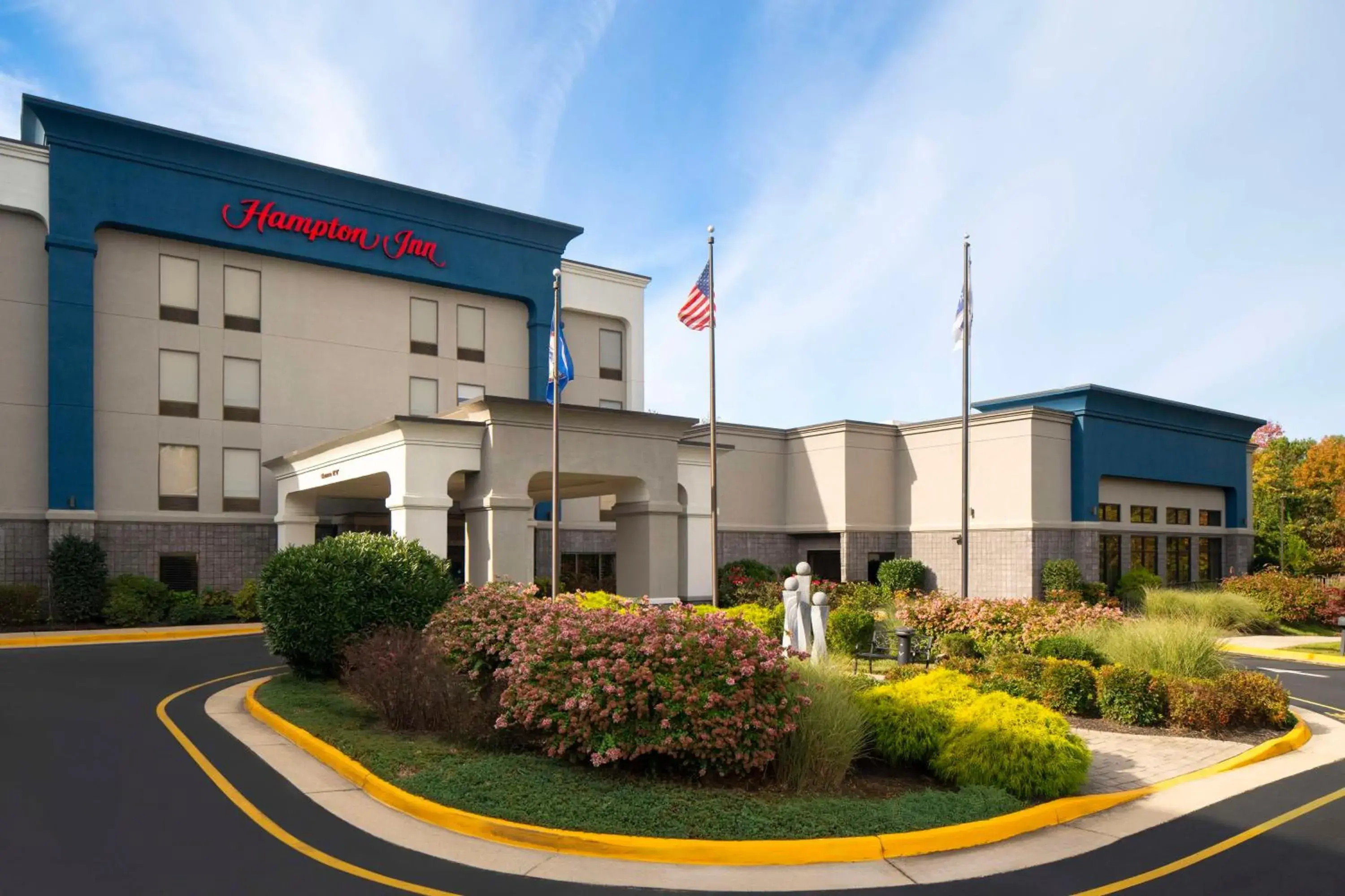 Property building in Hampton Inn Stafford / Quantico-Aquia Property building in Hampton Inn Stafford / Quantico-Aquia