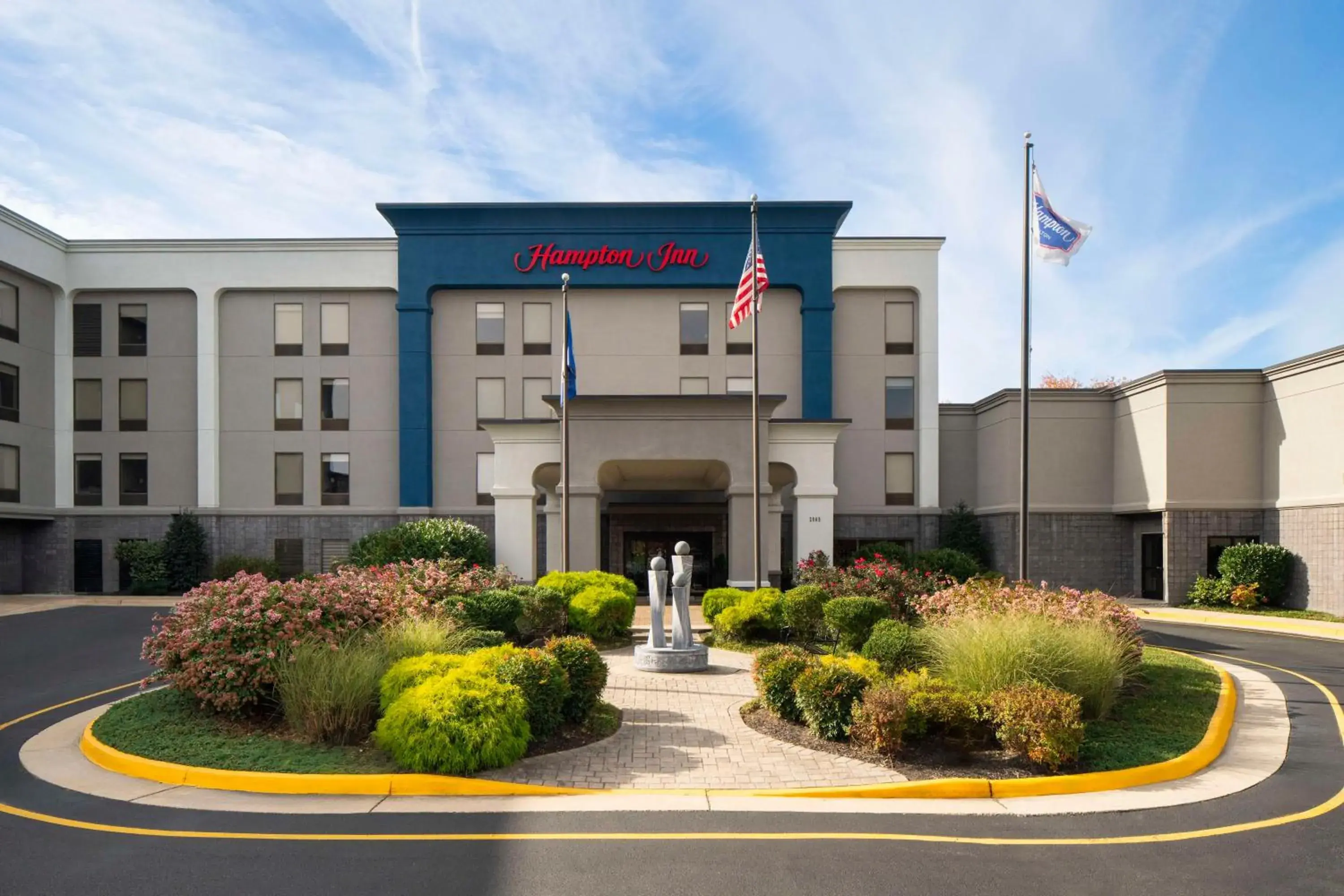 Property building in Hampton Inn Stafford / Quantico-Aquia Property building in Hampton Inn Stafford / Quantico-Aquia