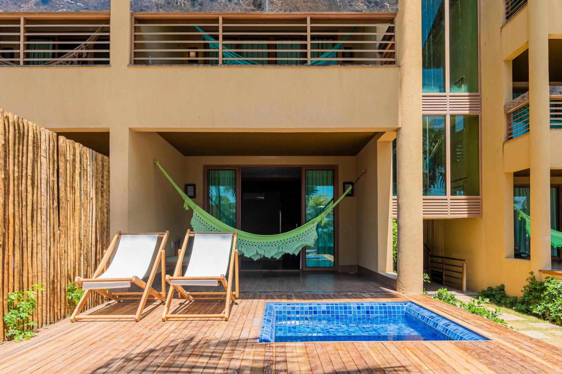 Patio in Carmel Charme Resort