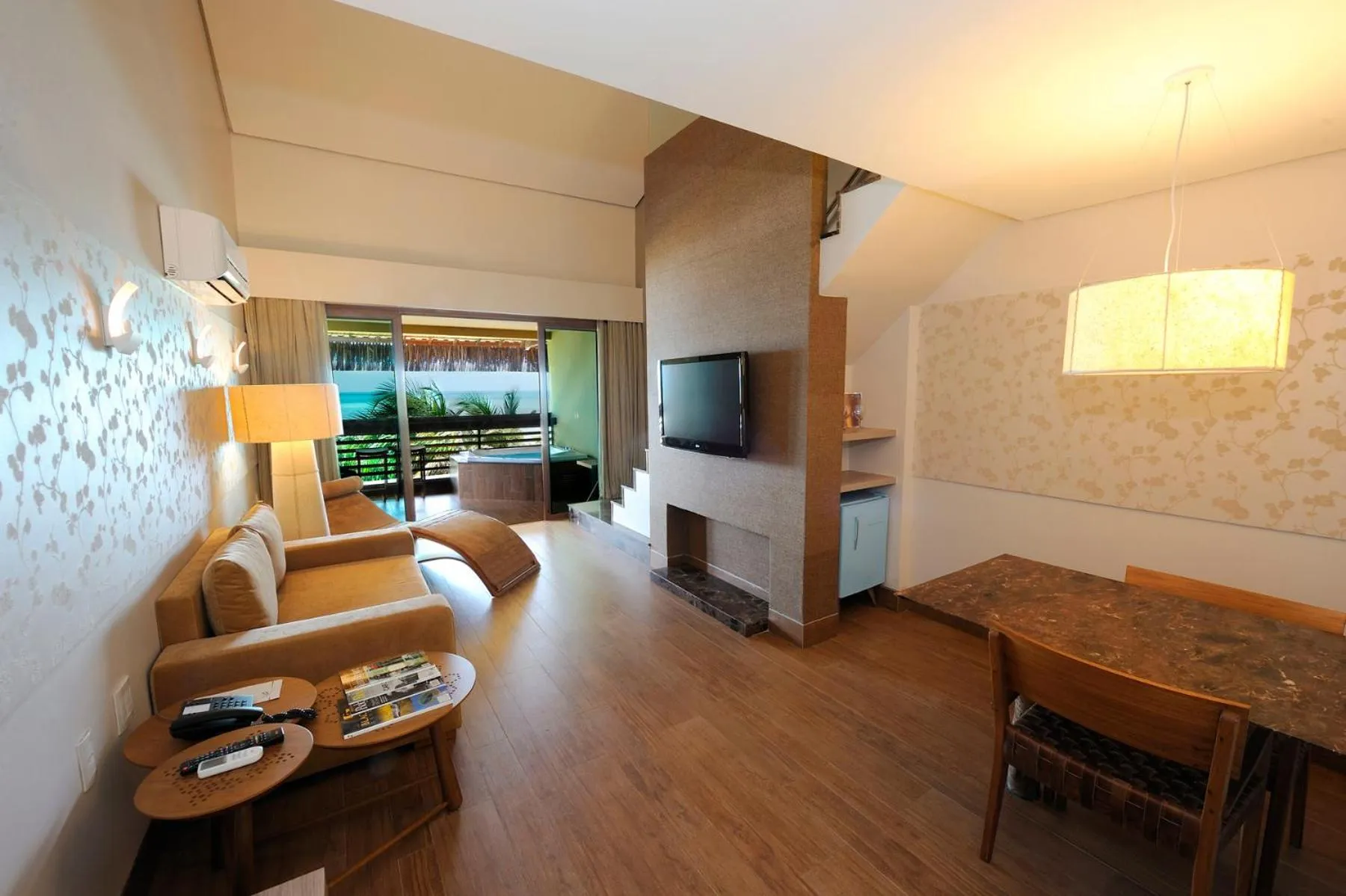 Living room in Carmel Charme Resort