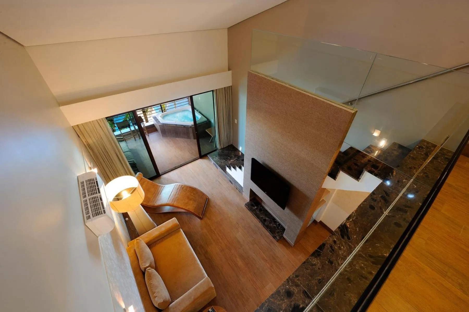 Living room in Carmel Charme Resort