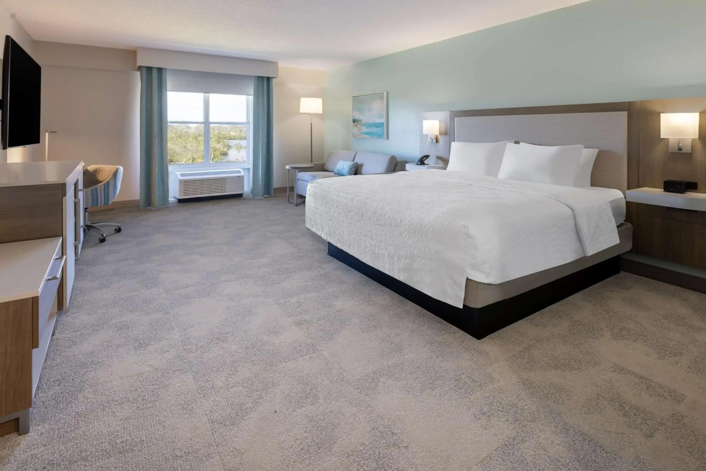 King Room with Sofa Bed and Study - Non-Smoking in Hampton Inn & Suites Venice Bayside South Sarasota King Room with Sofa Bed and Study - Non-Smoking in Hampton Inn & Suites Venice Bayside South Sarasota