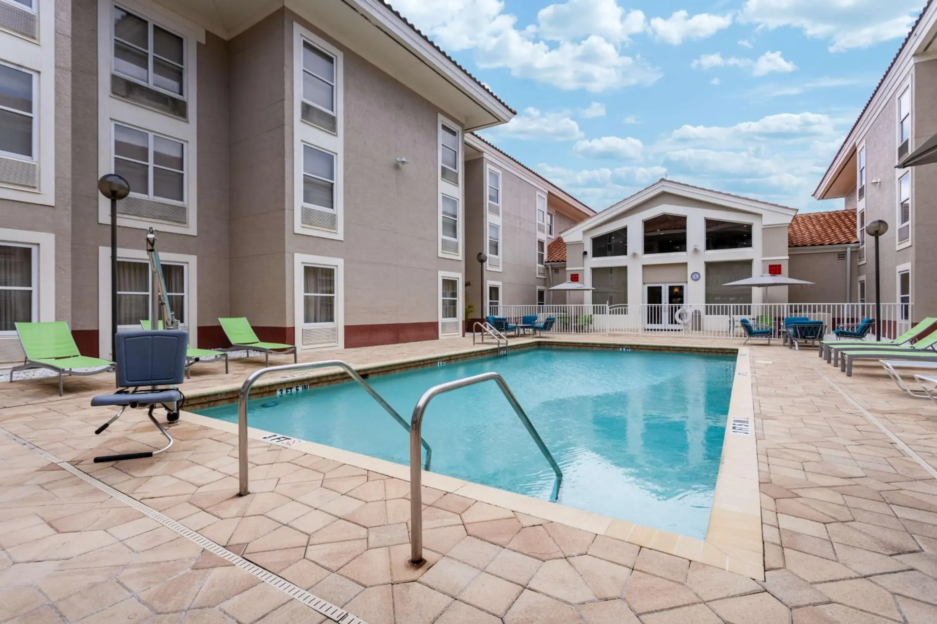 Pool view in Hampton Inn & Suites Venice Bayside South Sarasota Pool view in Hampton Inn & Suites Venice Bayside South Sarasota