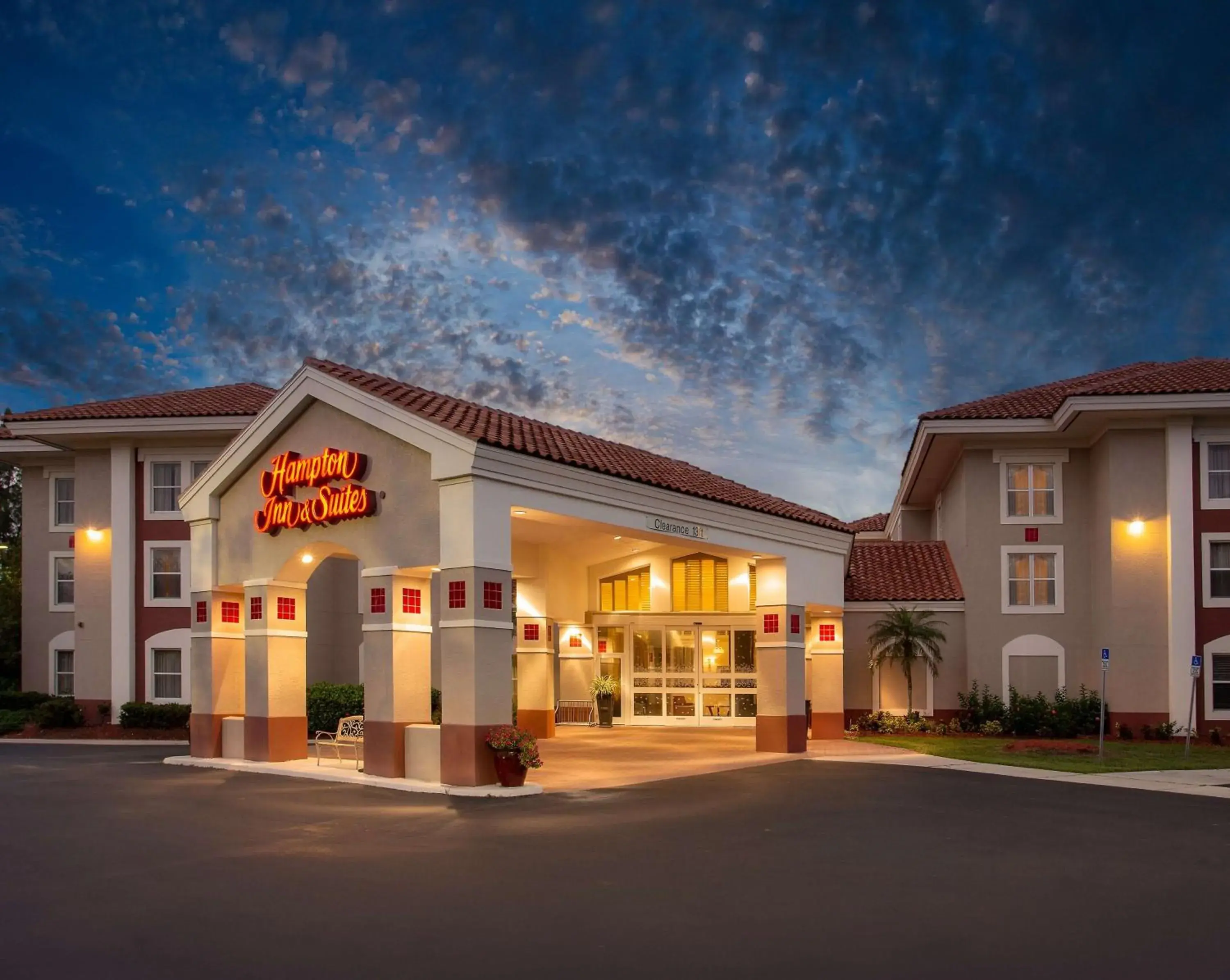 Property building in Hampton Inn & Suites Venice Bayside South Sarasota Property building in Hampton Inn & Suites Venice Bayside South Sarasota