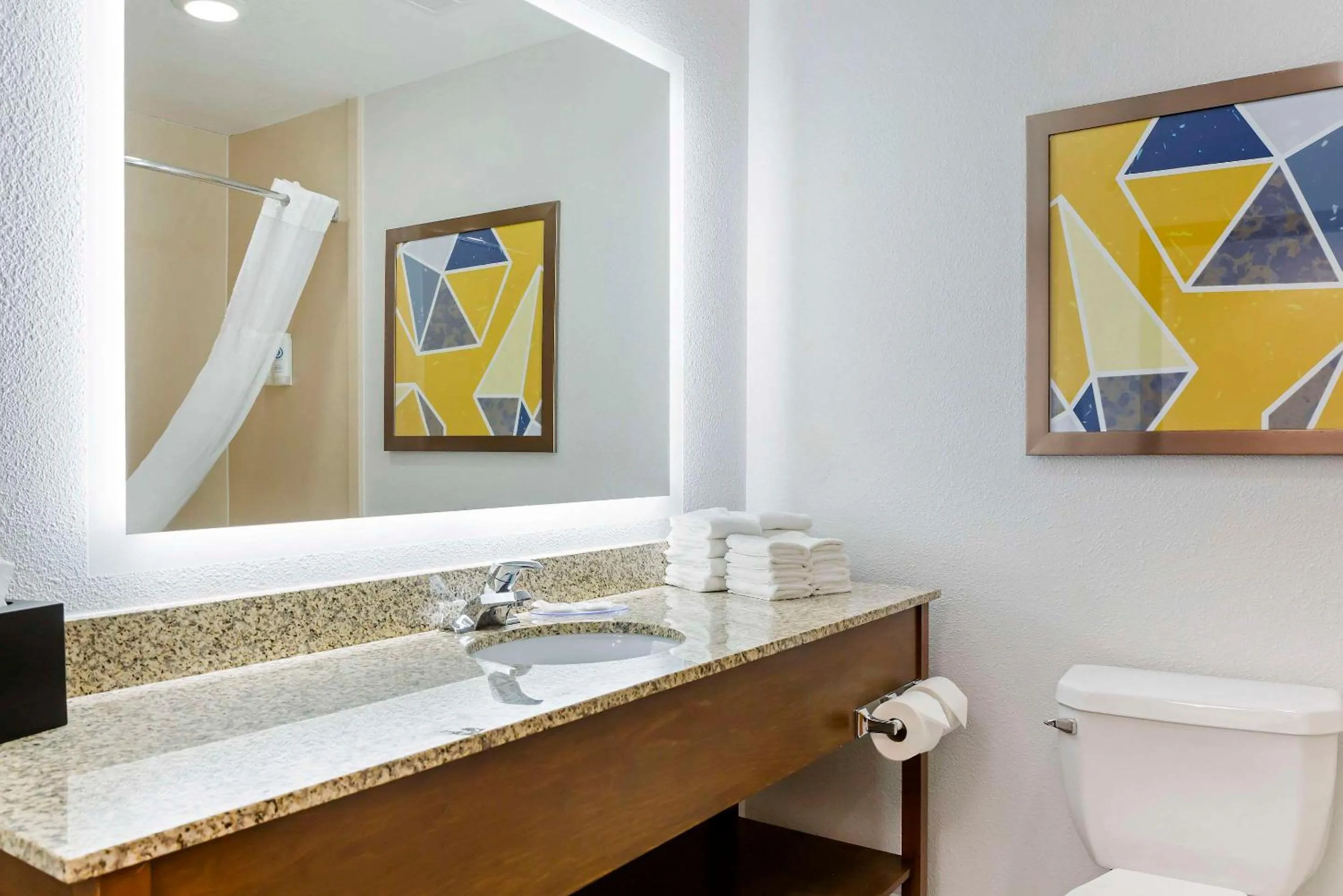 Bedroom in Comfort Inn & Suites Rapid City near Mt Rushmore