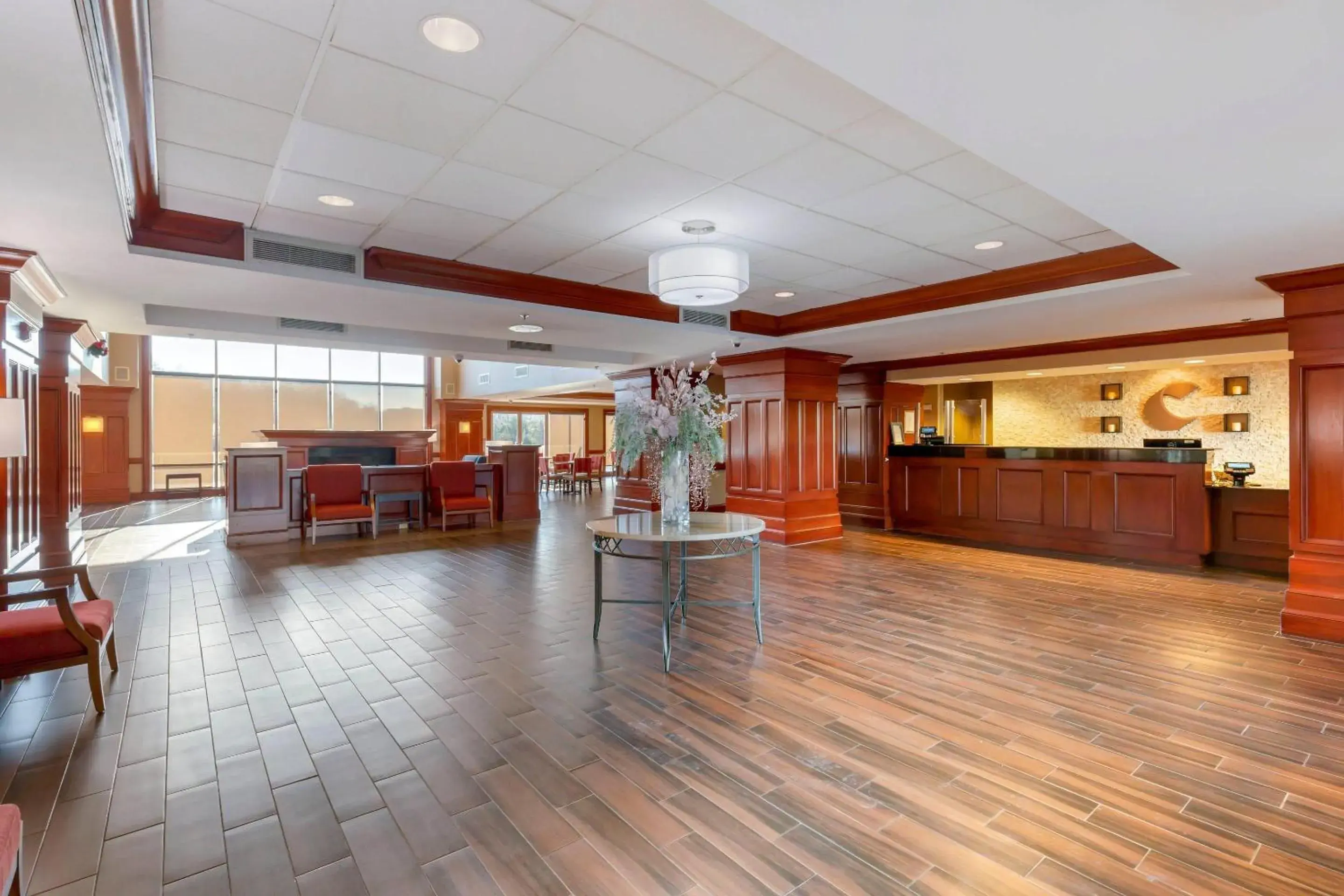 Lobby or reception in Comfort Suites Manassas Battlefield Park Lobby or reception in Comfort Suites Manassas Battlefield Park