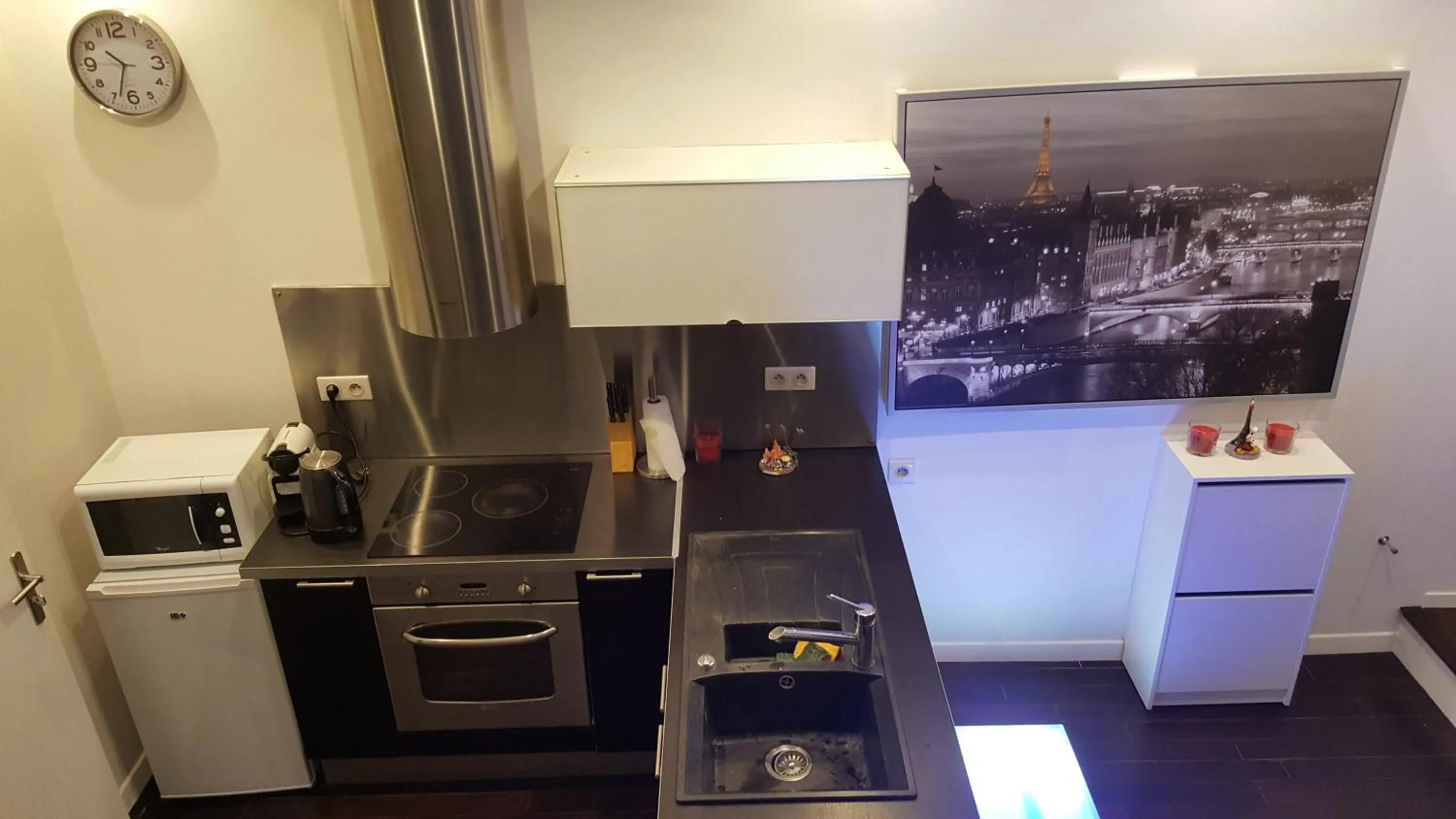 Kitchen or kitchenette in Le Marnois-Centre Ville