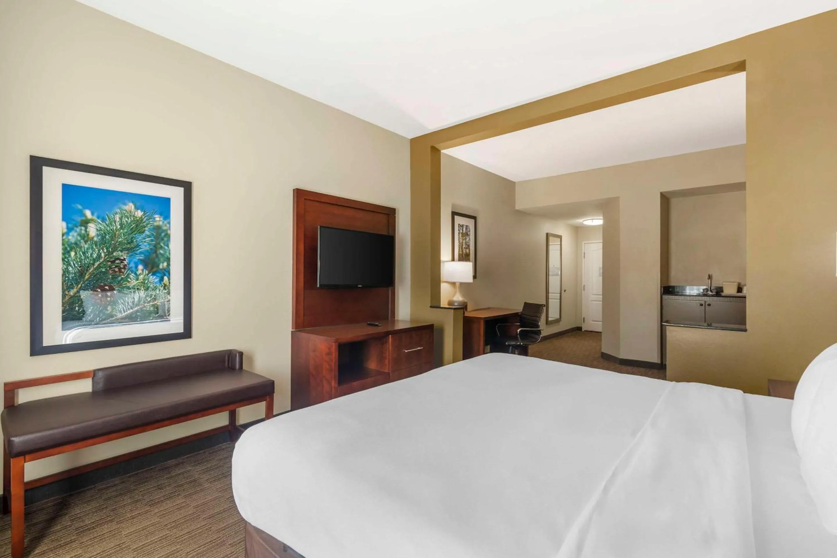 Bedroom, Bed in Comfort Inn & Suites