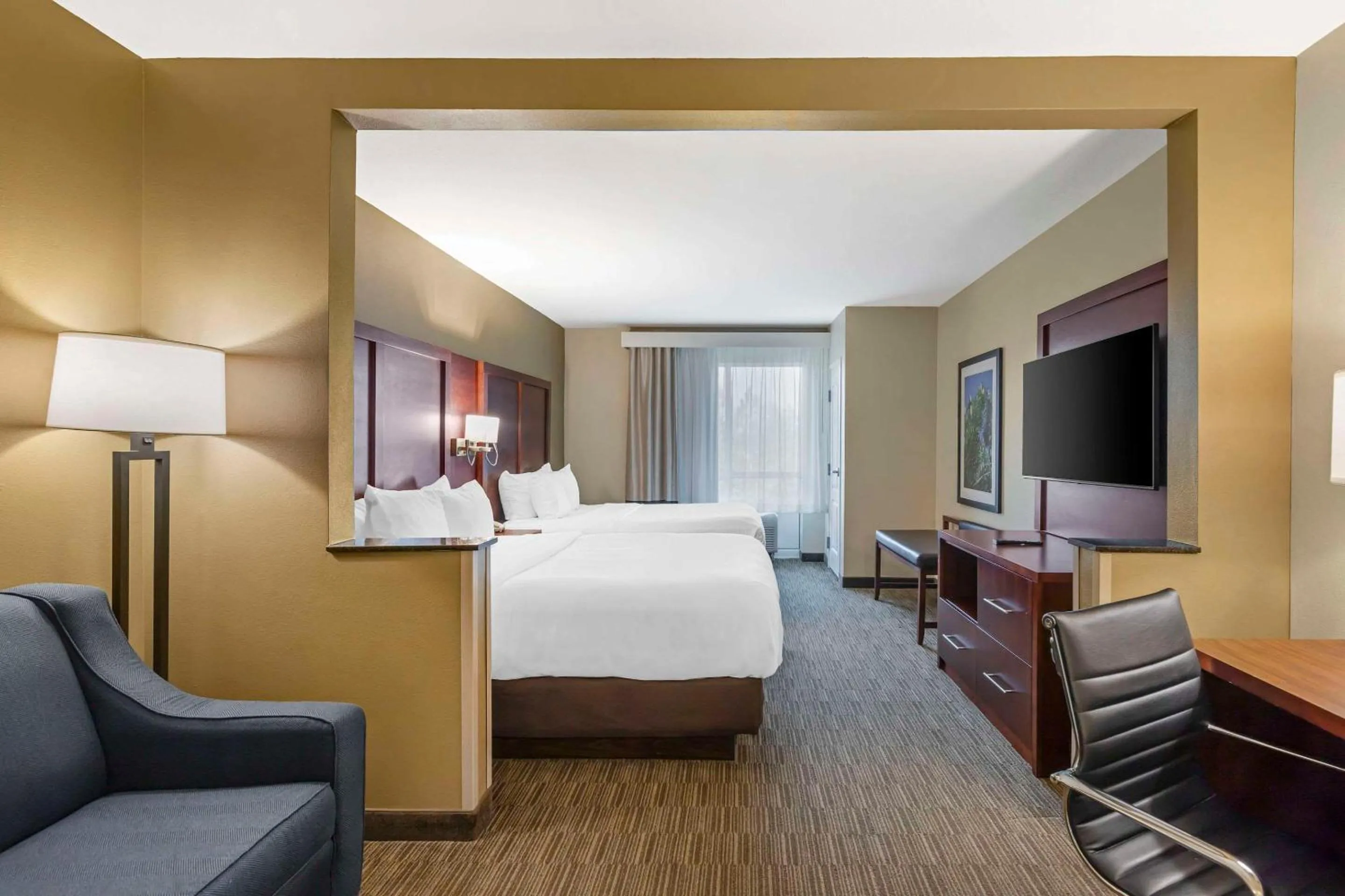 Bedroom, Bed in Comfort Inn & Suites