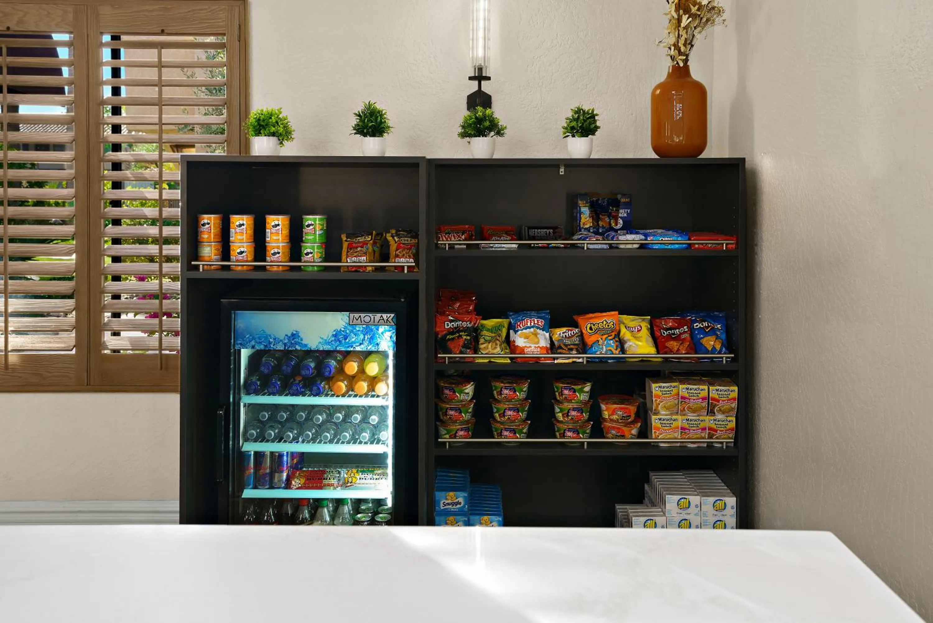 Food and drinks in La Fuente Inn & Suites