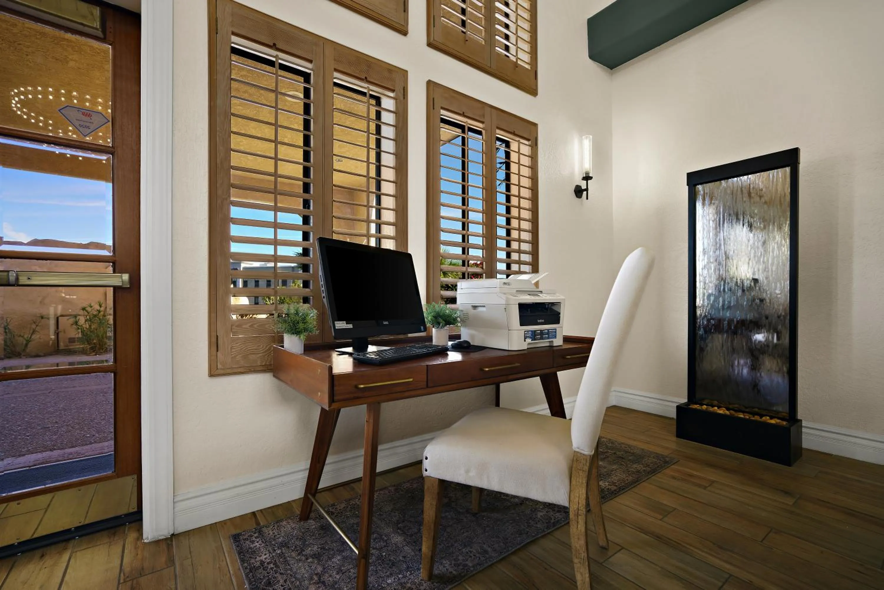 TV and multimedia in La Fuente Inn & Suites