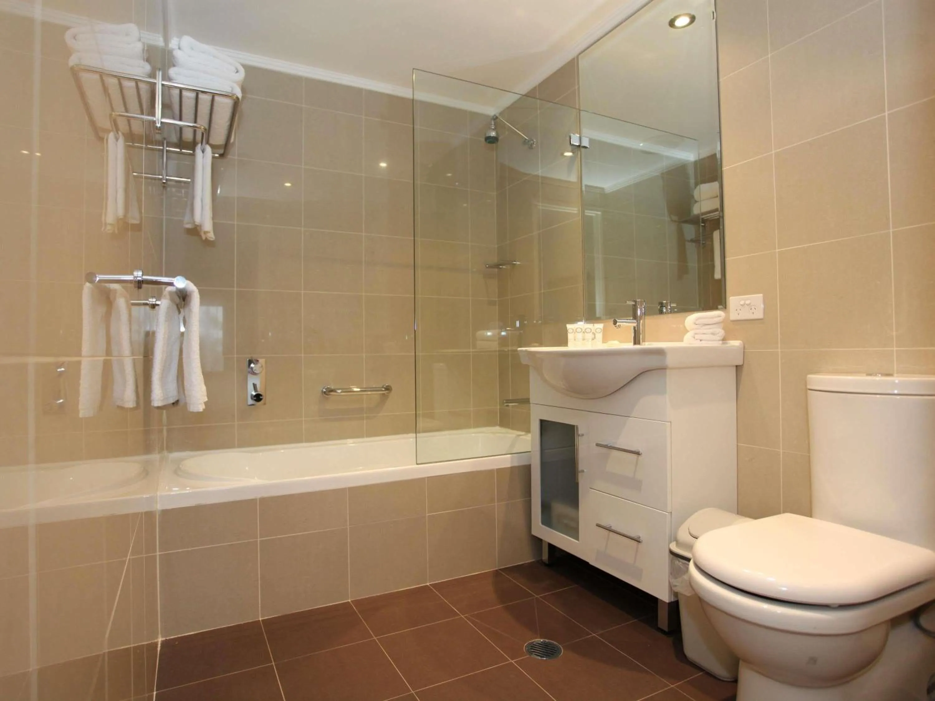 Bedroom in Fairmont Resort Blue Mountains MGallery Collection