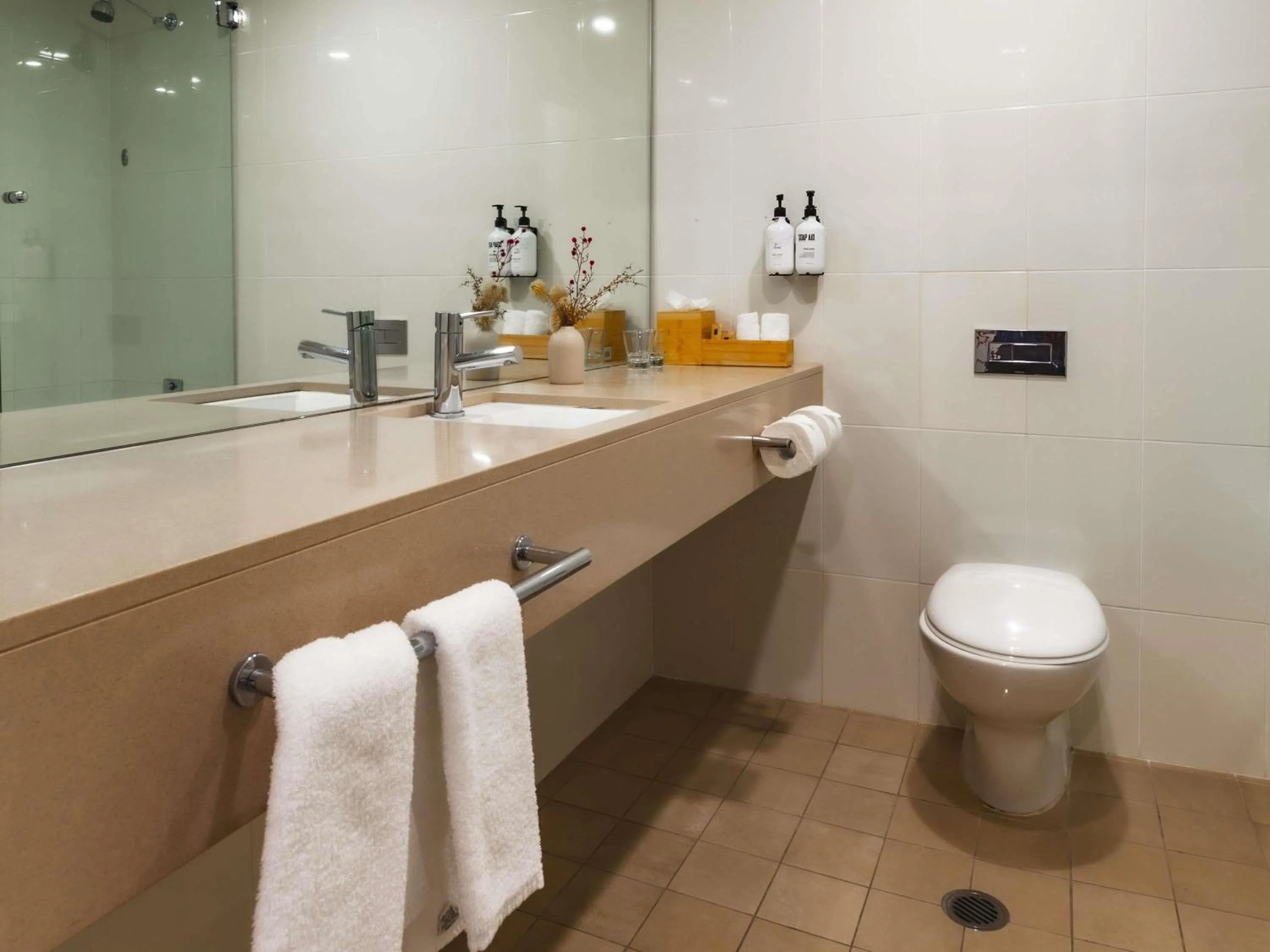 Bedroom in Fairmont Resort Blue Mountains MGallery Collection