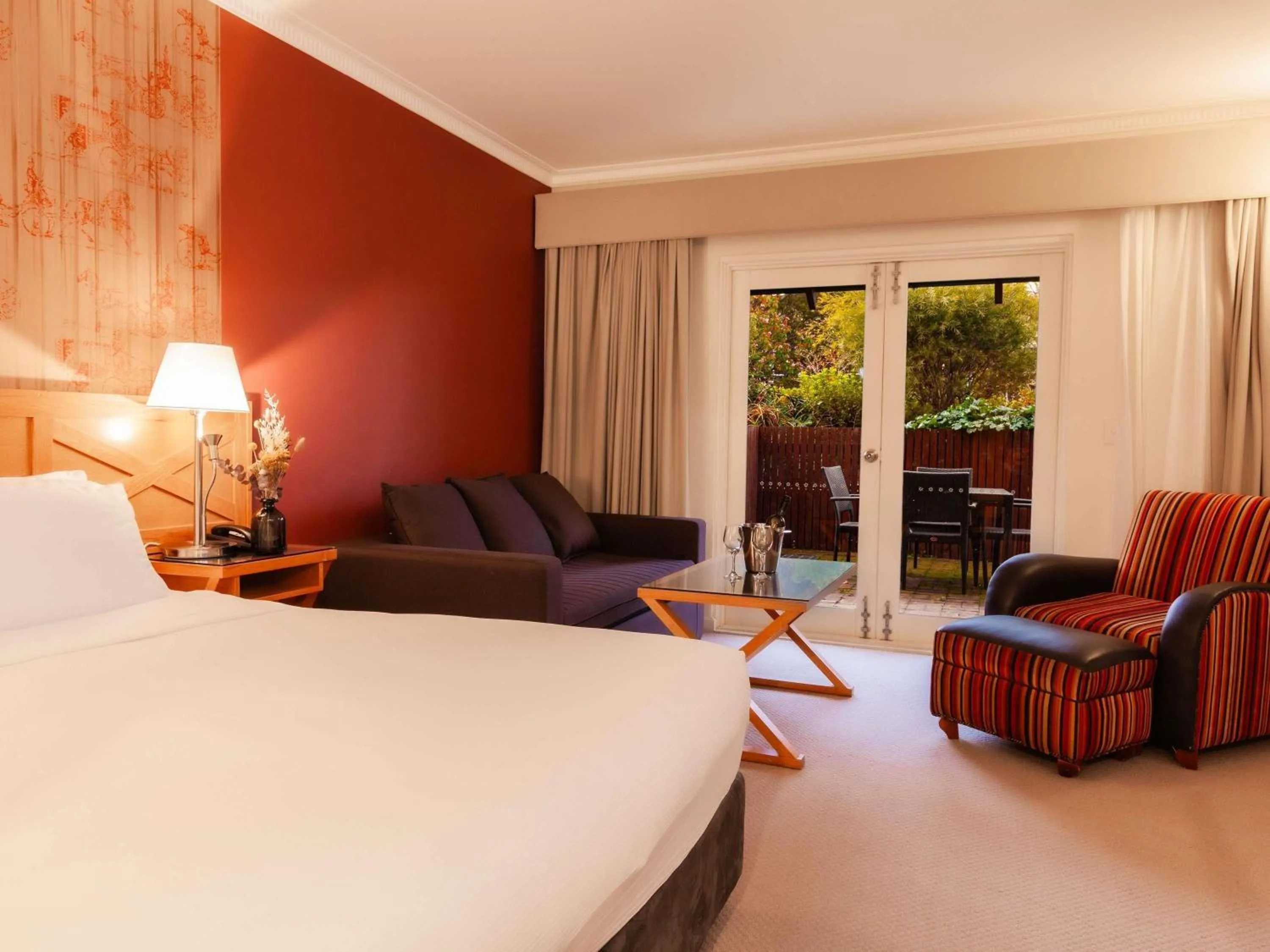 Bedroom, Bed in Fairmont Resort Blue Mountains MGallery Collection