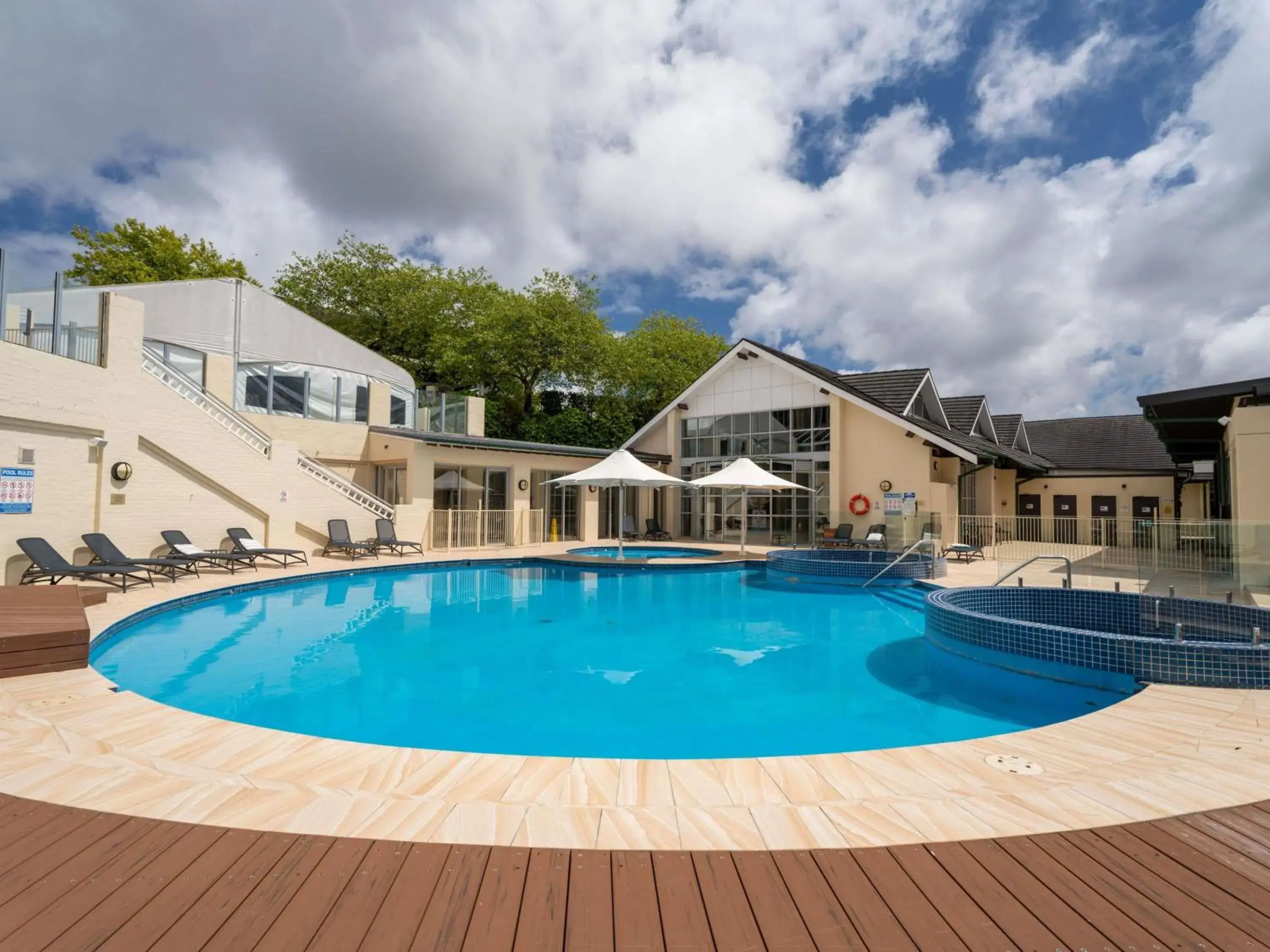 Pool view in Fairmont Resort Blue Mountains MGallery Collection Pool view in Fairmont Resort Blue Mountains MGallery Collection