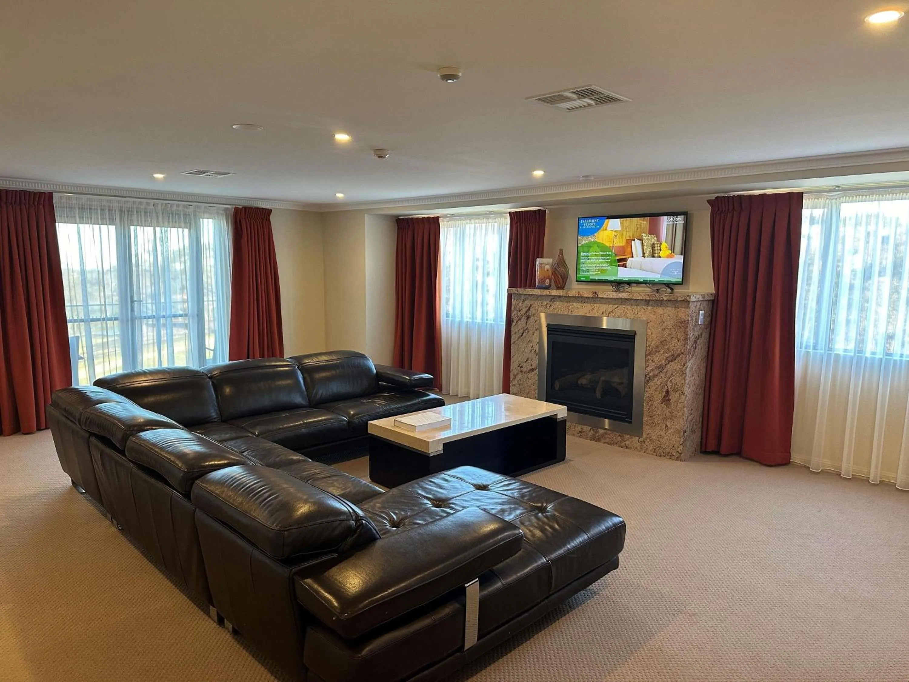 Bedroom in Fairmont Resort Blue Mountains MGallery Collection