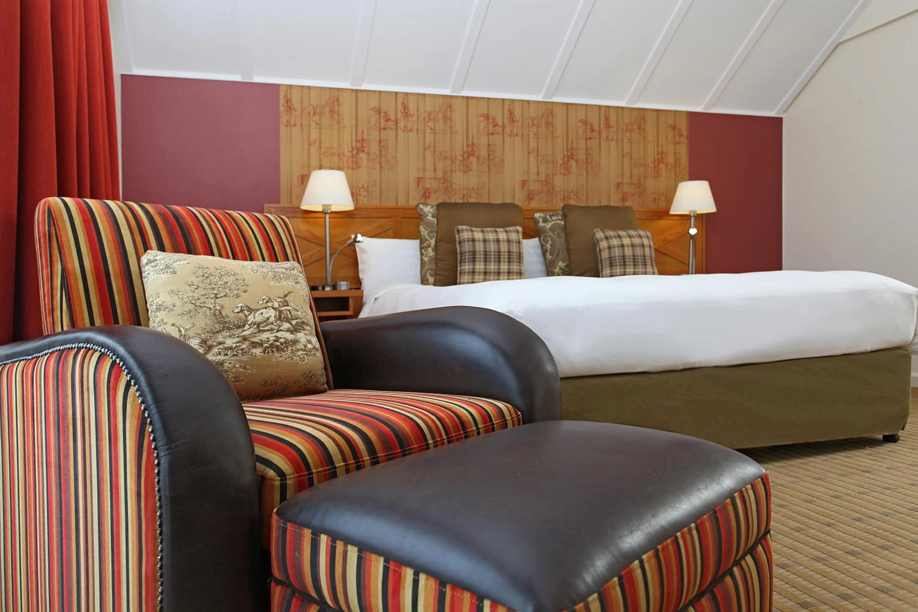 Bedroom, Bed in Fairmont Resort Blue Mountains MGallery Collection