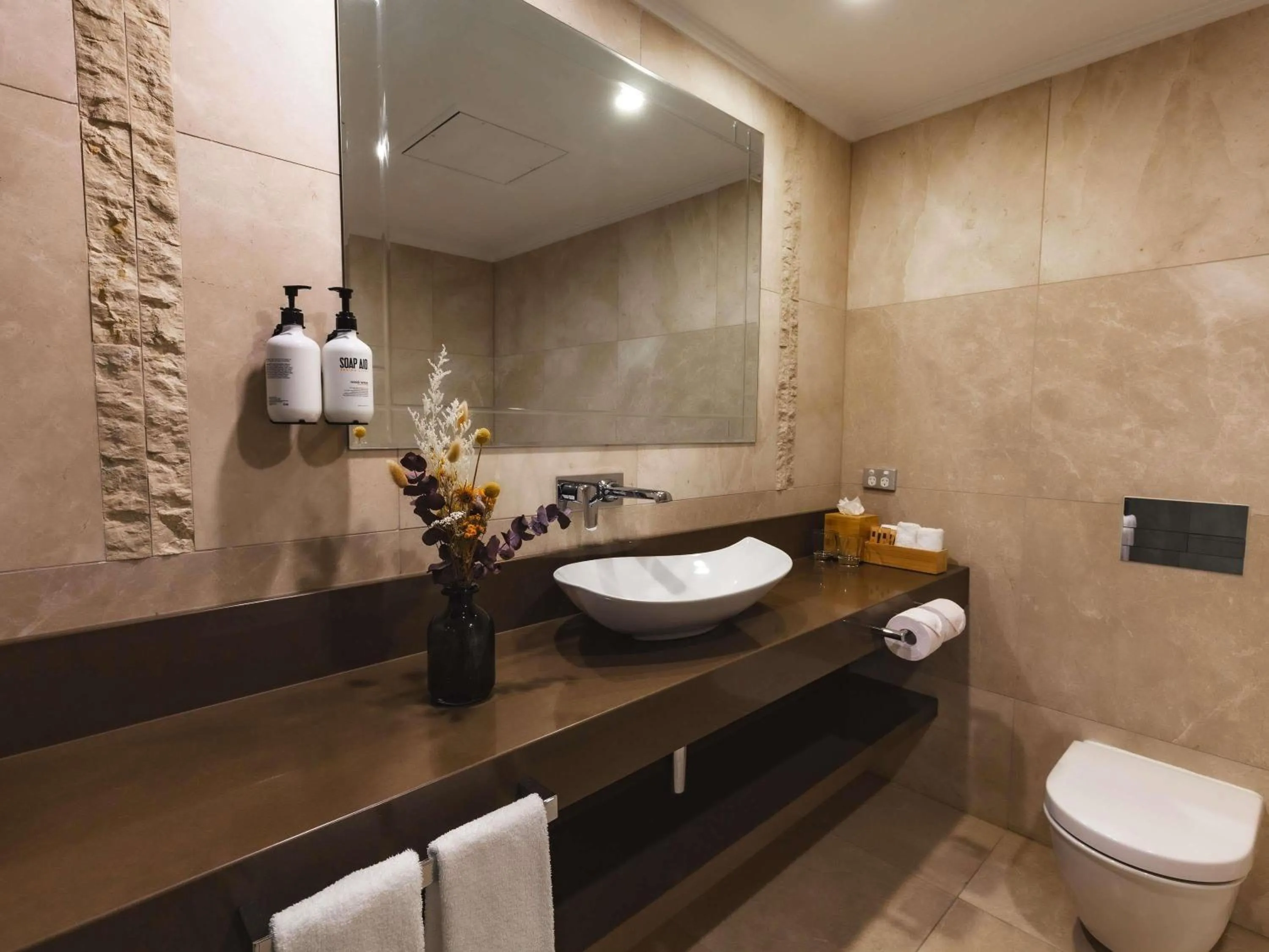 Bedroom in Fairmont Resort Blue Mountains MGallery Collection