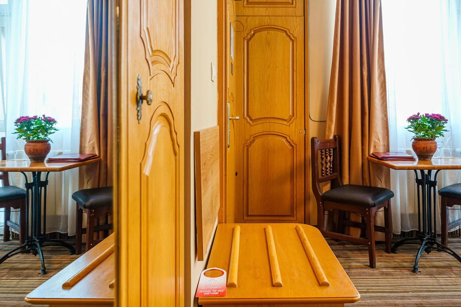 Living room in Hotel Avion - Self check in