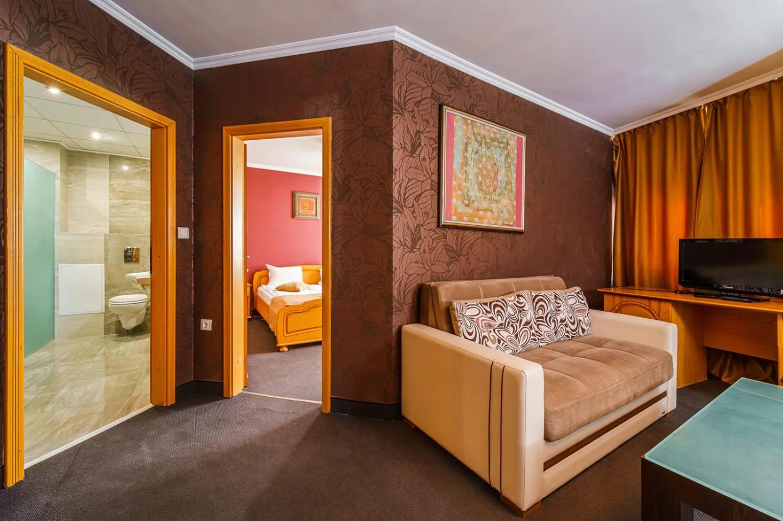 Bathroom, Bed in Hotel Avion - Self check in