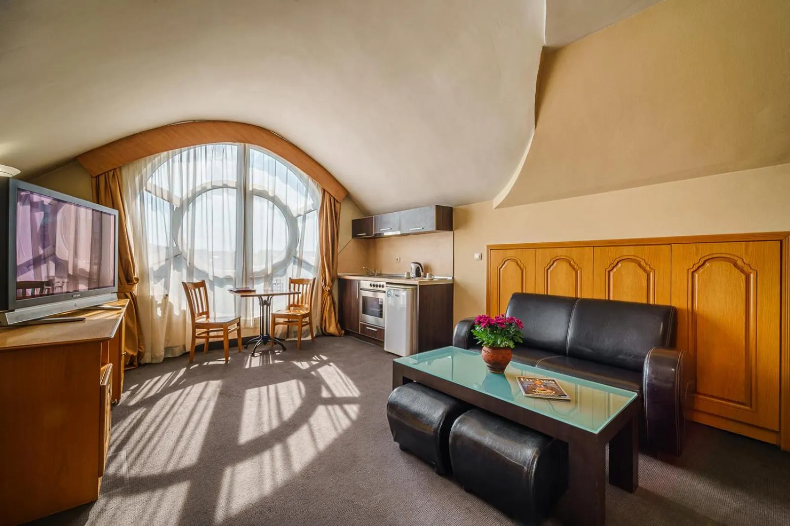 TV and multimedia in Hotel Avion - Self check in