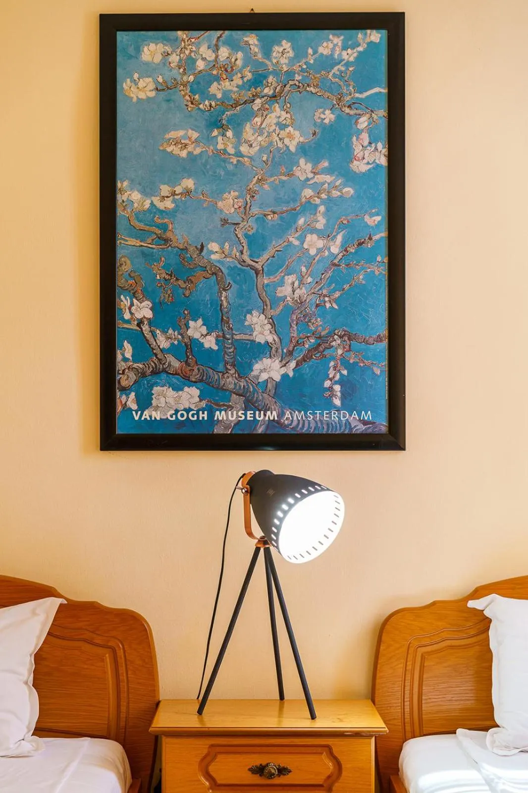 Decorative detail, Bed in Hotel Avion - Self check in