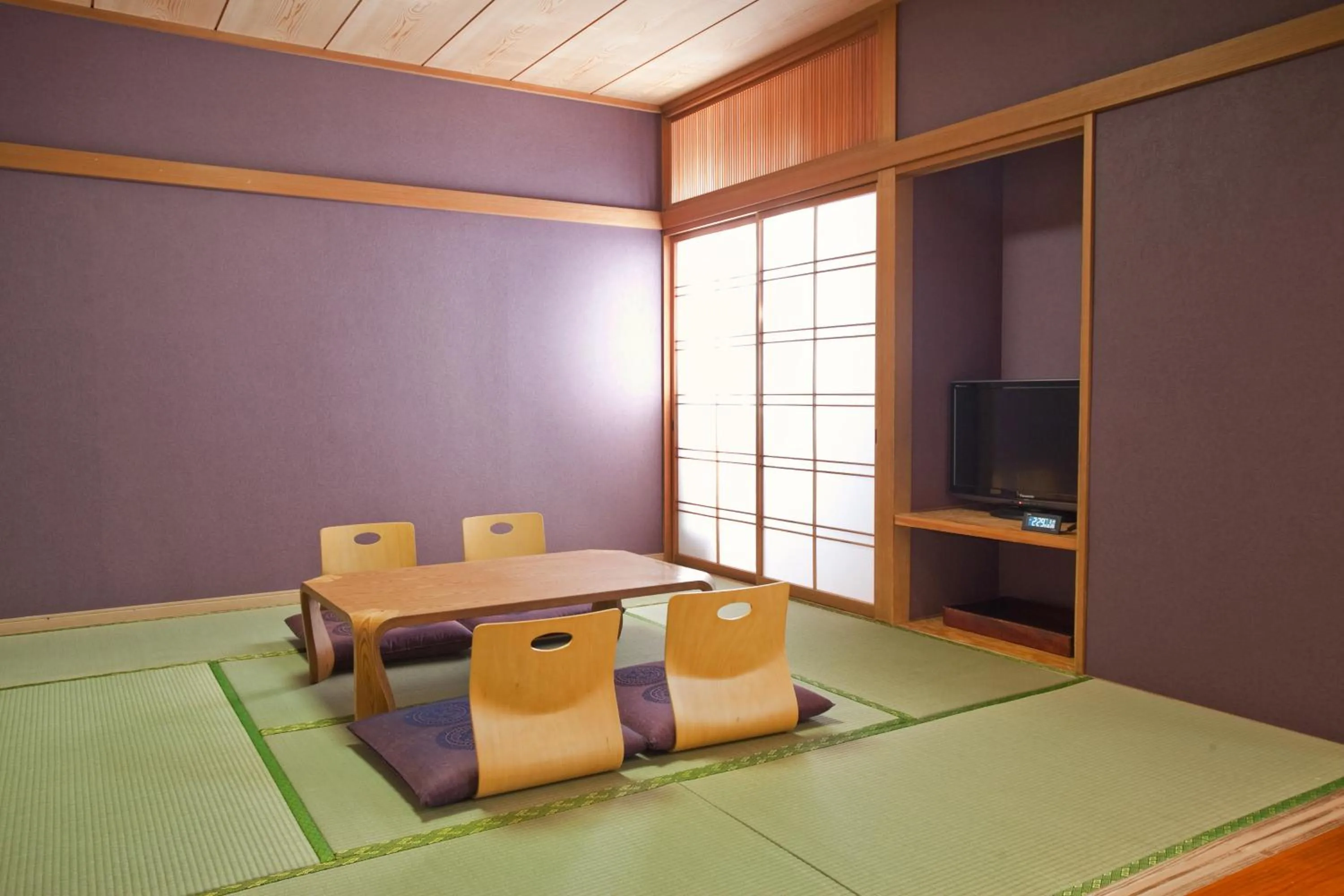 Photo of the whole room in Hotel Mielparque Yokohama